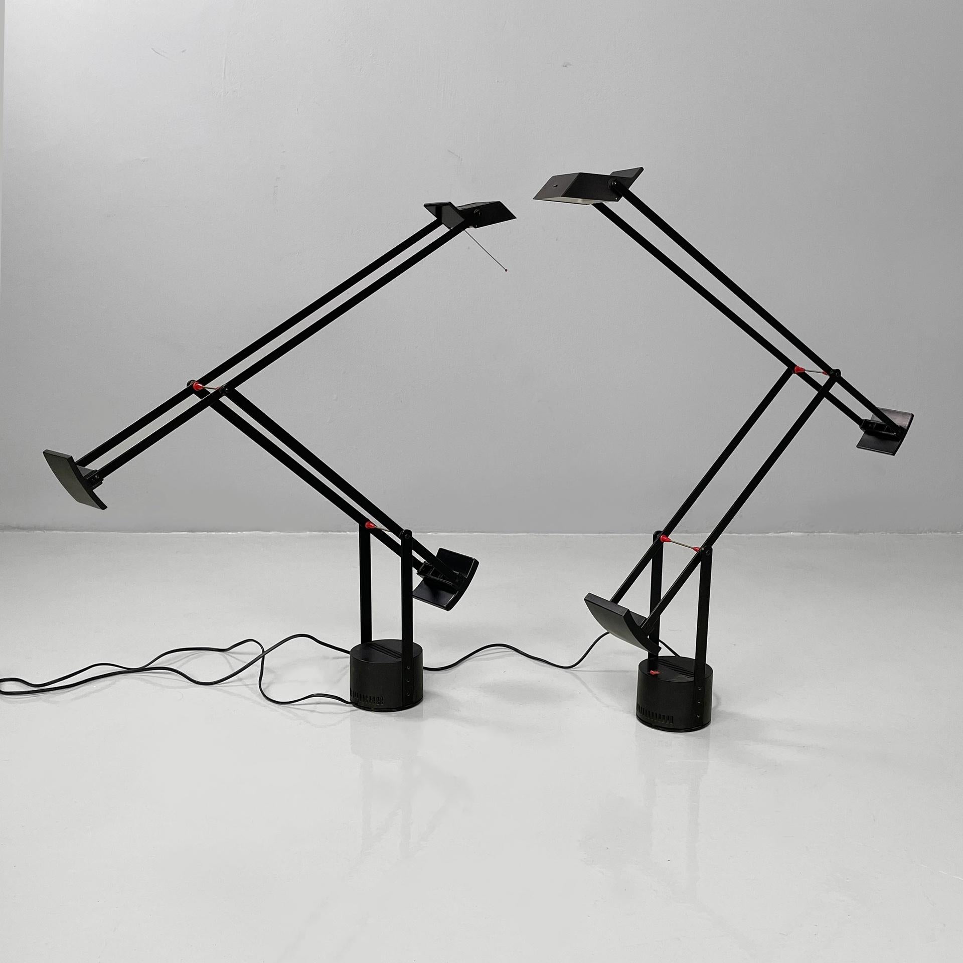 Lámparas de sobremesa negras modernas italianas Tizio de Richard Sapper para Artemide, años 80 Moderno en venta
