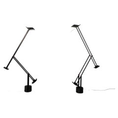 Italian modern black table lamps Tizio by Richard Sapper for Artemide, 1980s