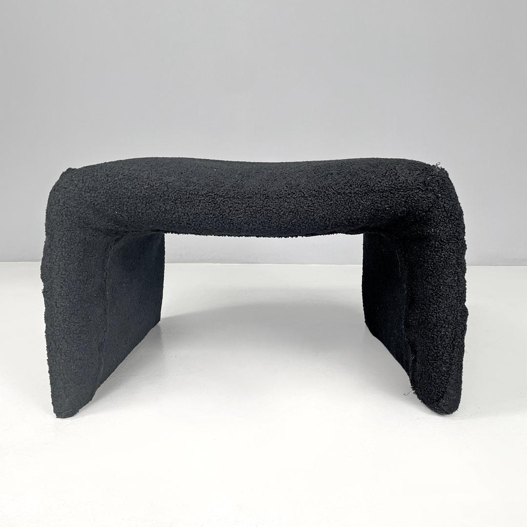 Italian modern black teddy fabric pouf, 1970s In Good Condition For Sale In MIlano, IT