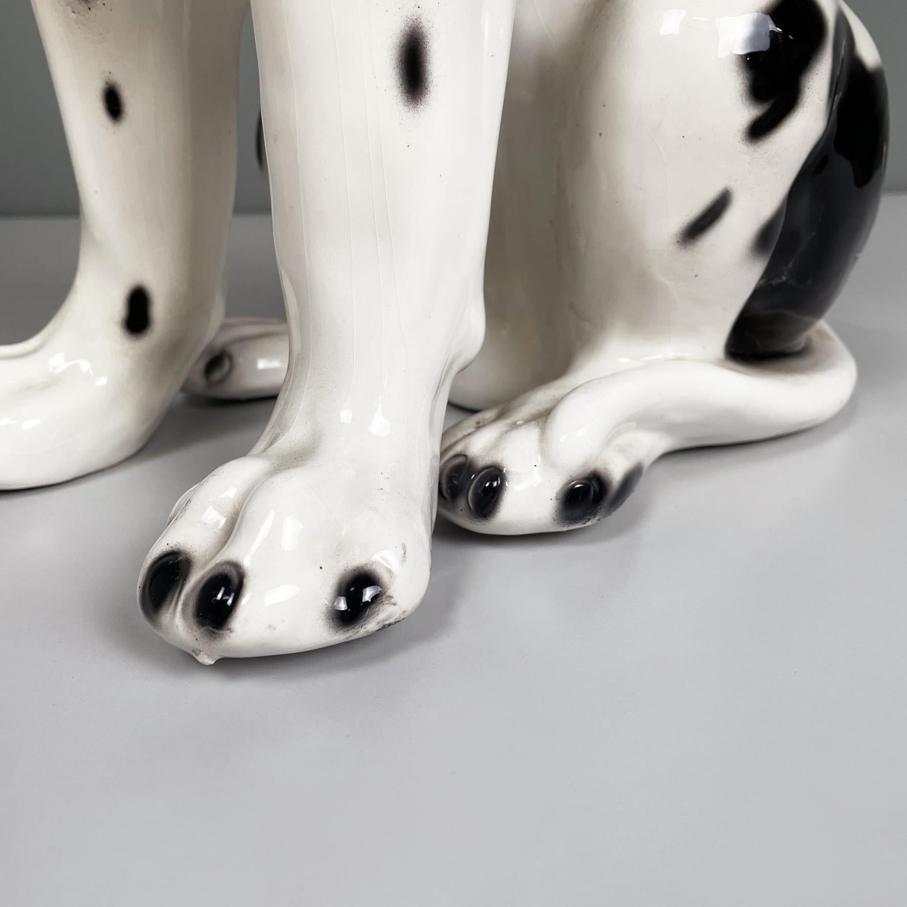Italienische moderne schwarz-weiße Keramikskulptur von Harlekin Dogge Hund, 1980er Jahre im Angebot 10