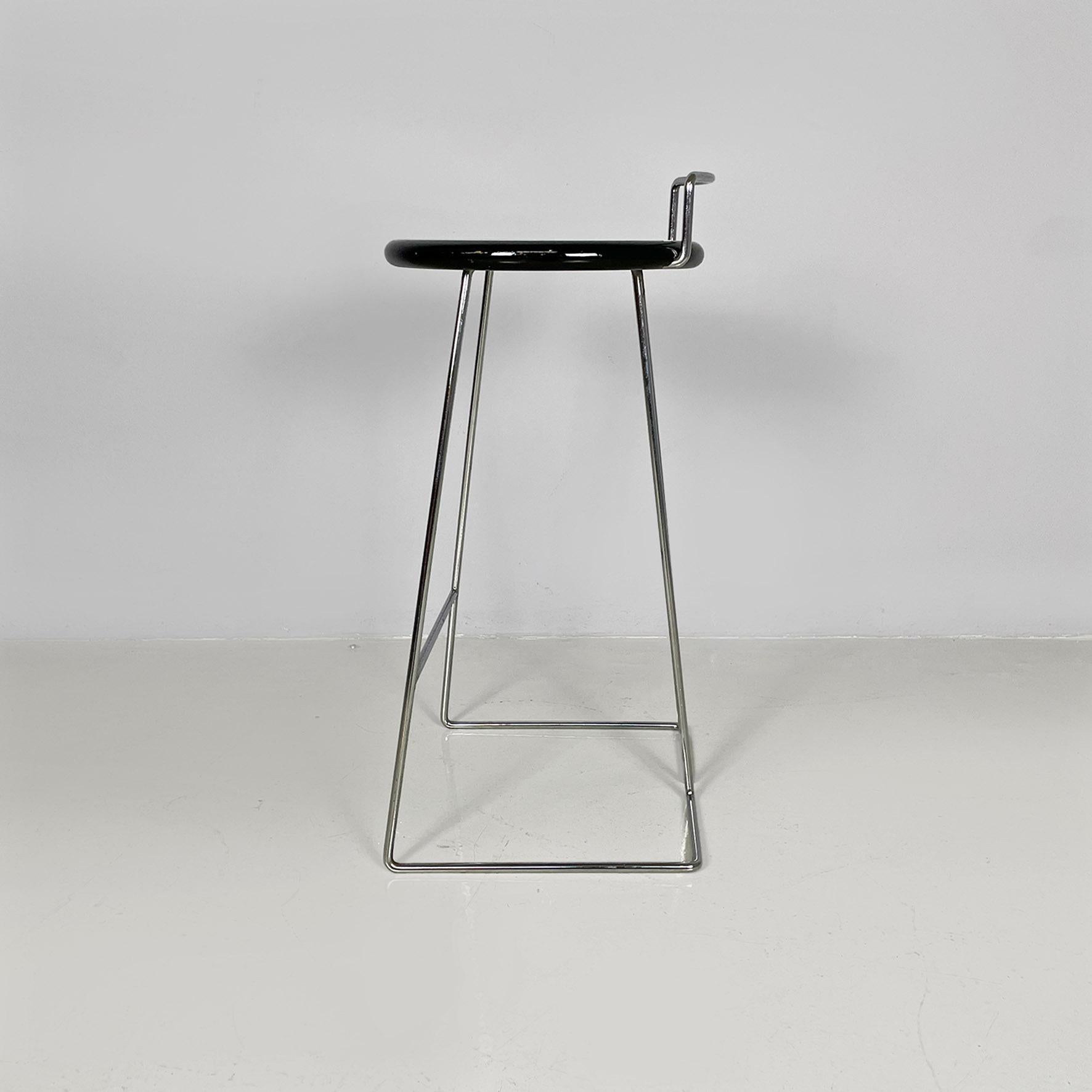 Italian modern black wood and chromed metal stool by George Coslin, Dada 1980s In Good Condition For Sale In MIlano, IT