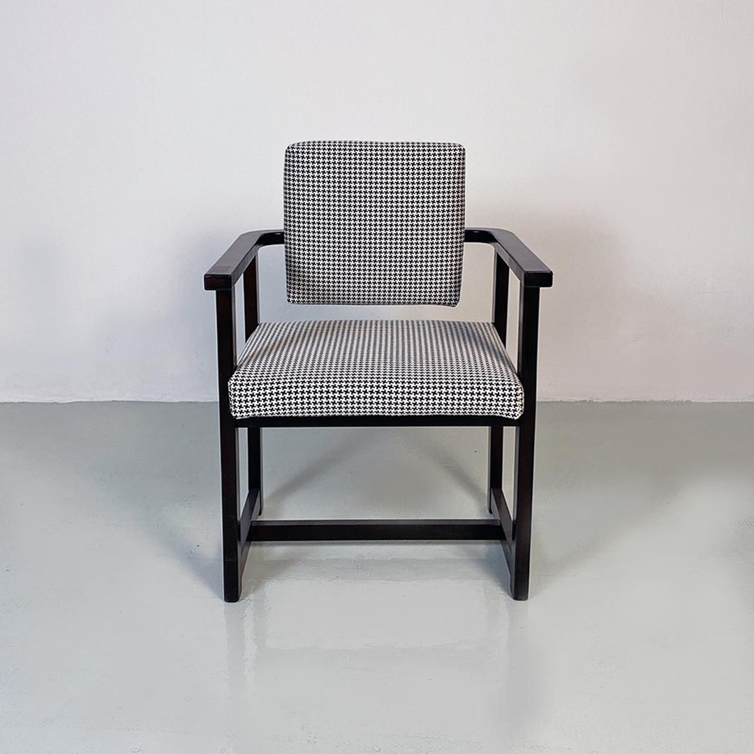 Italian Modern Black Wood Base and Pied De Poule Cotton Seat Armchair, 1970s In Good Condition For Sale In MIlano, IT