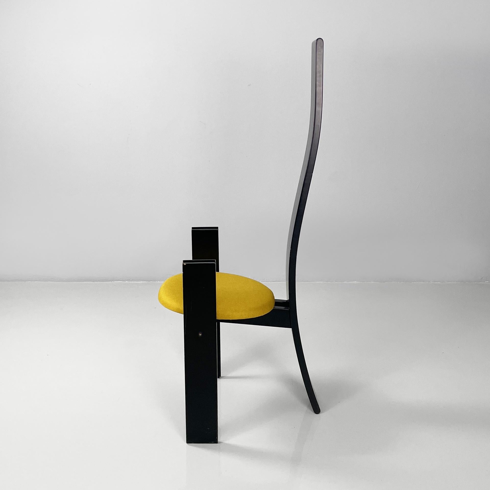 Italian modern black wood fabric chairs Golem Vico Magistretti Poggi, 1970s In condizioni buone in vendita a MIlano, IT
