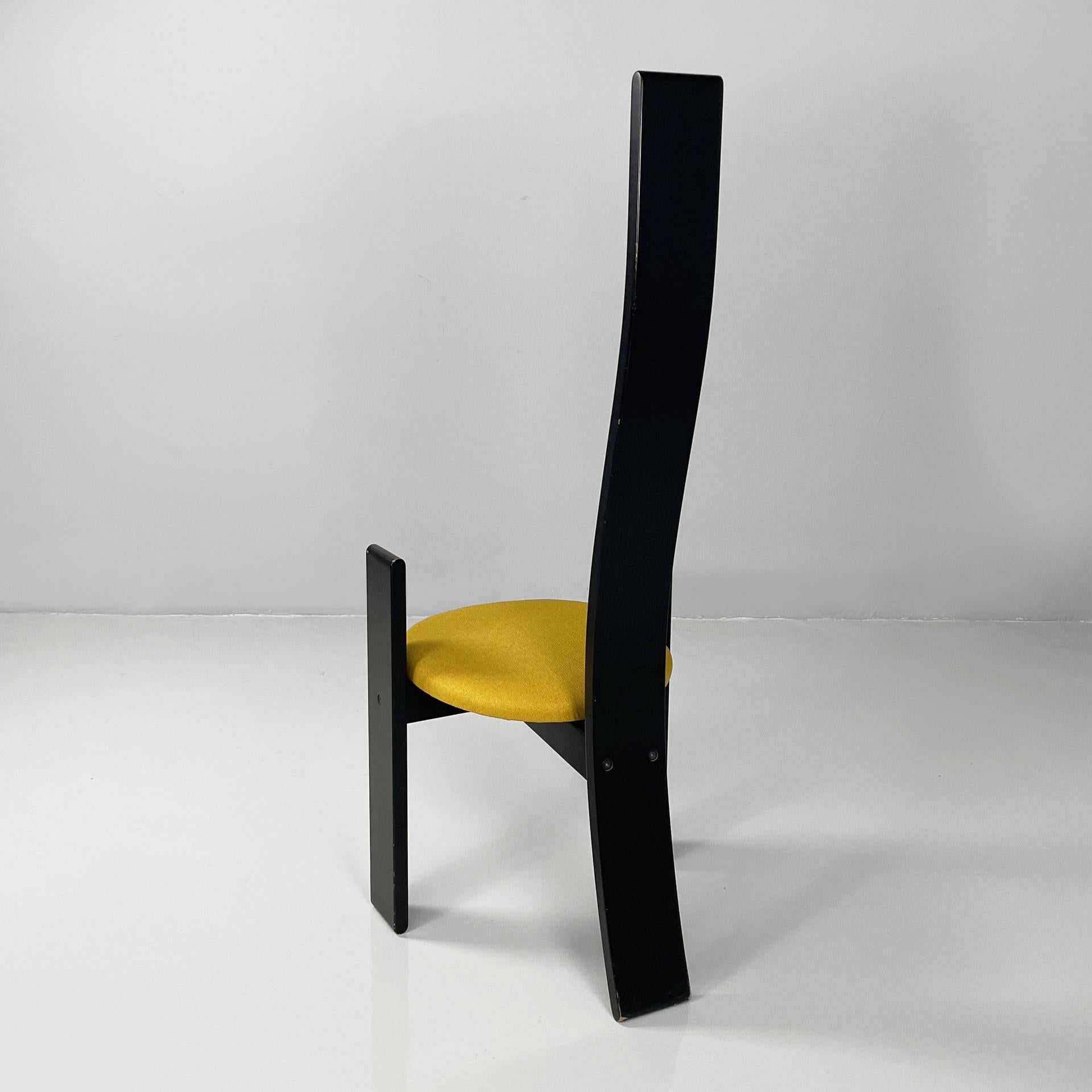 Late 20th Century Italian modern black wood fabric chairs Golem Vico Magistretti Poggi, 1970s in vendita