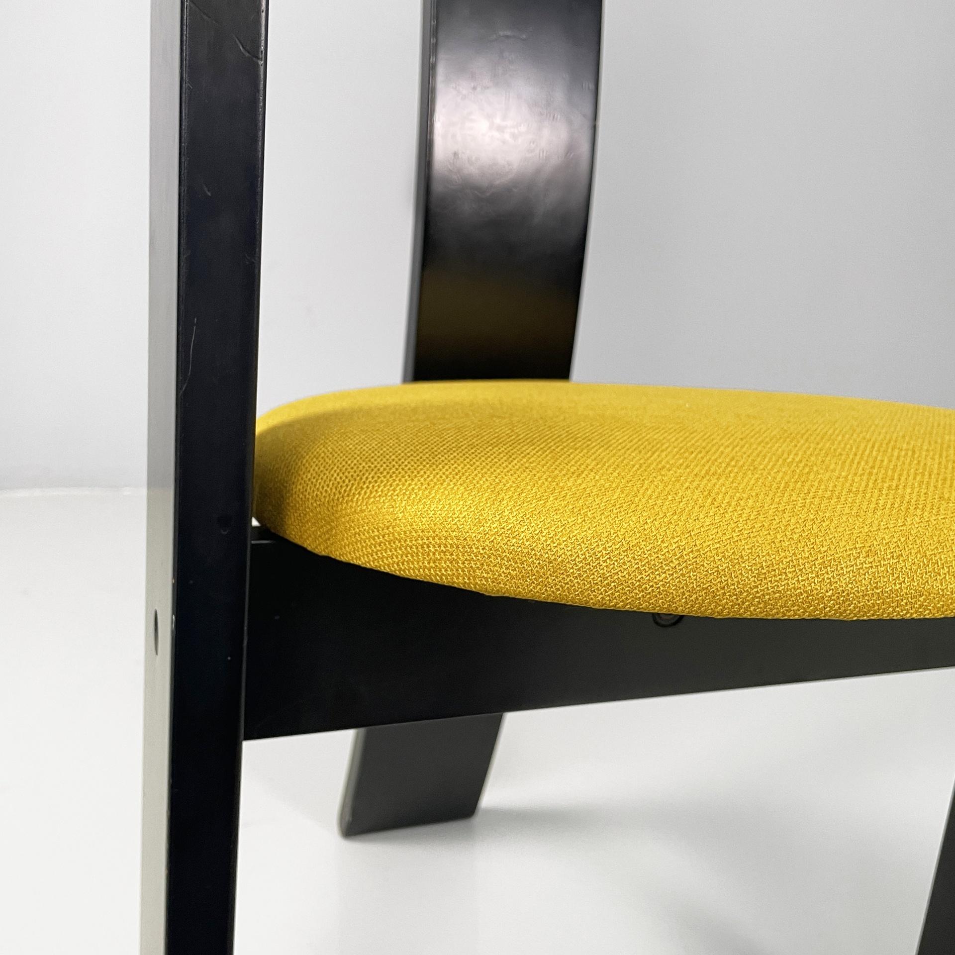 Italian modern black wood fabric chairs Golem Vico Magistretti Poggi, 1970s in vendita 3
