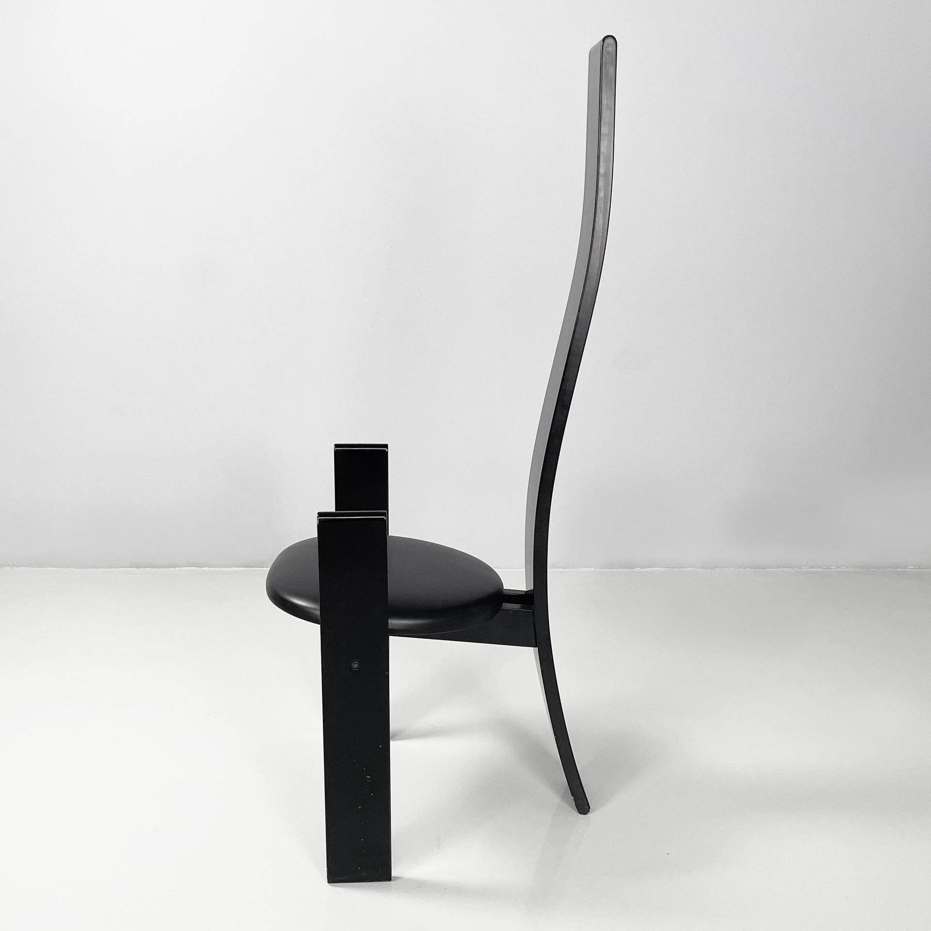 Italian modern black wood leather chairs Golem Vico Magistretti Poggi, 1970s In condizioni buone in vendita a MIlano, IT