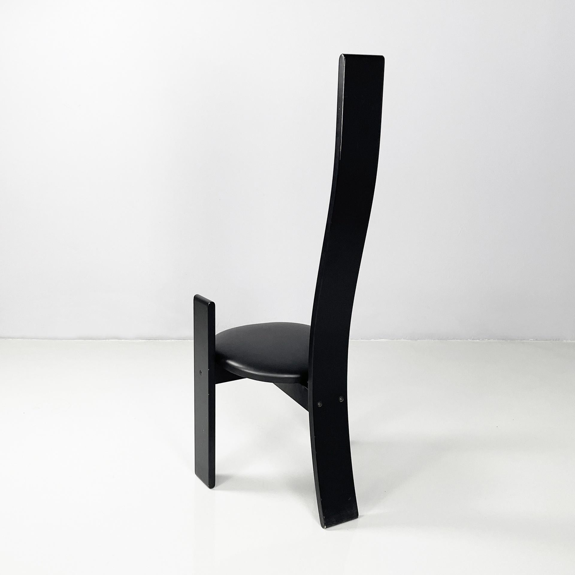 Late 20th Century Italian modern black wood leather chairs Golem Vico Magistretti Poggi, 1970s in vendita