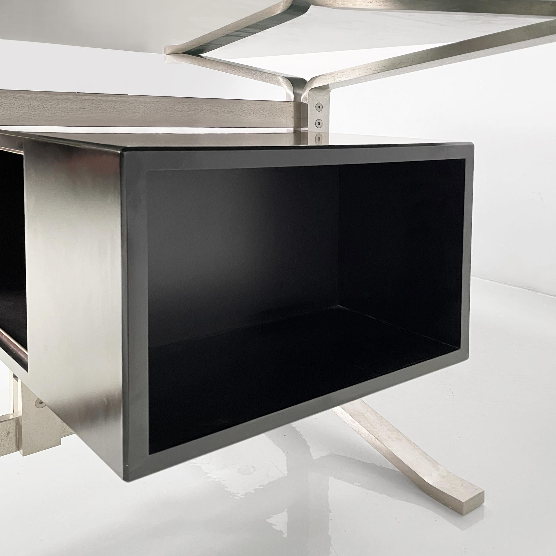 Moderner italienischer Schreibtisch aus schwarzem Holz, Stahl und Rauchglas von Formanova, 1970er Jahre im Angebot 11