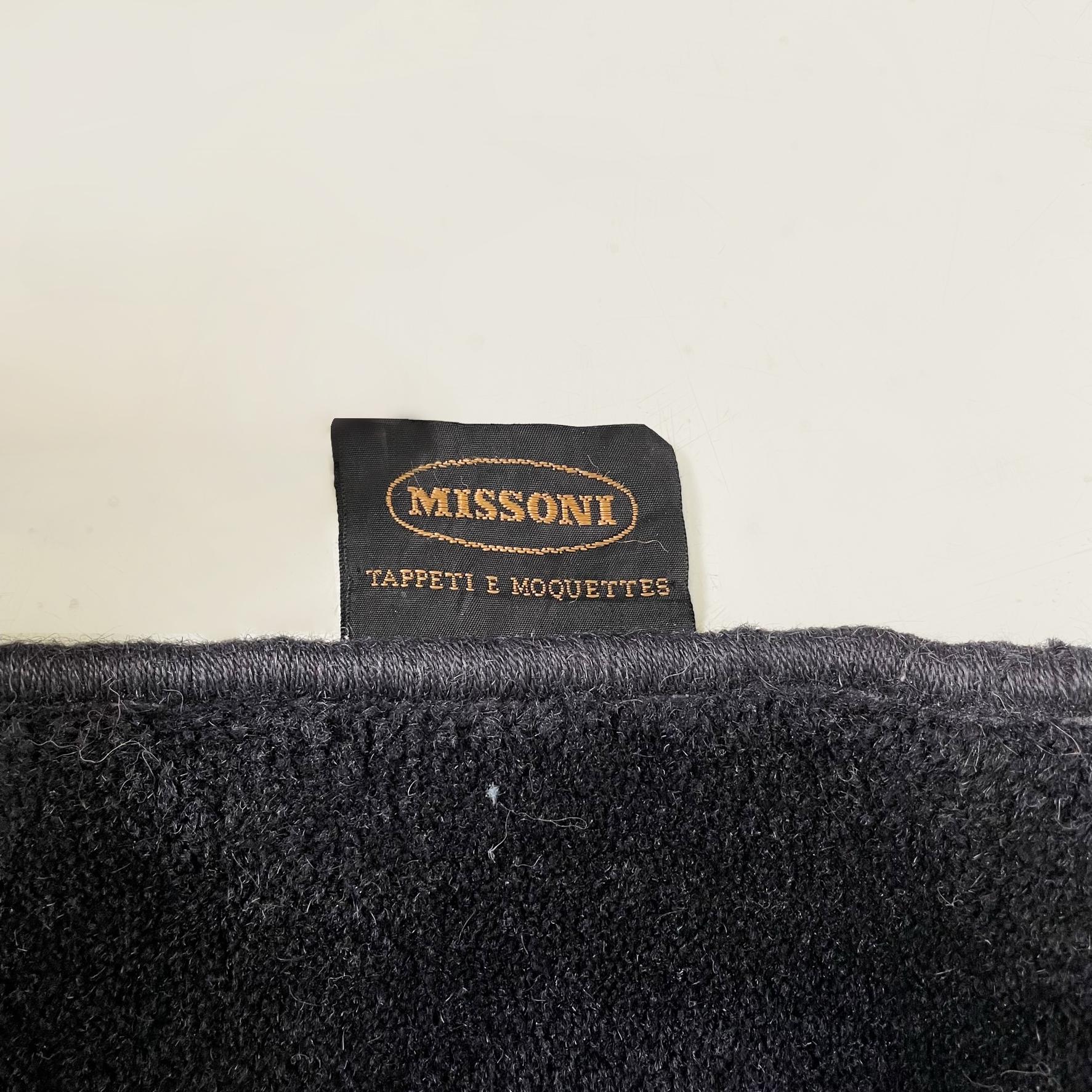 Tapis rectangulaire moderne italien en laine noire par Missoni, années 1990 en vente 4