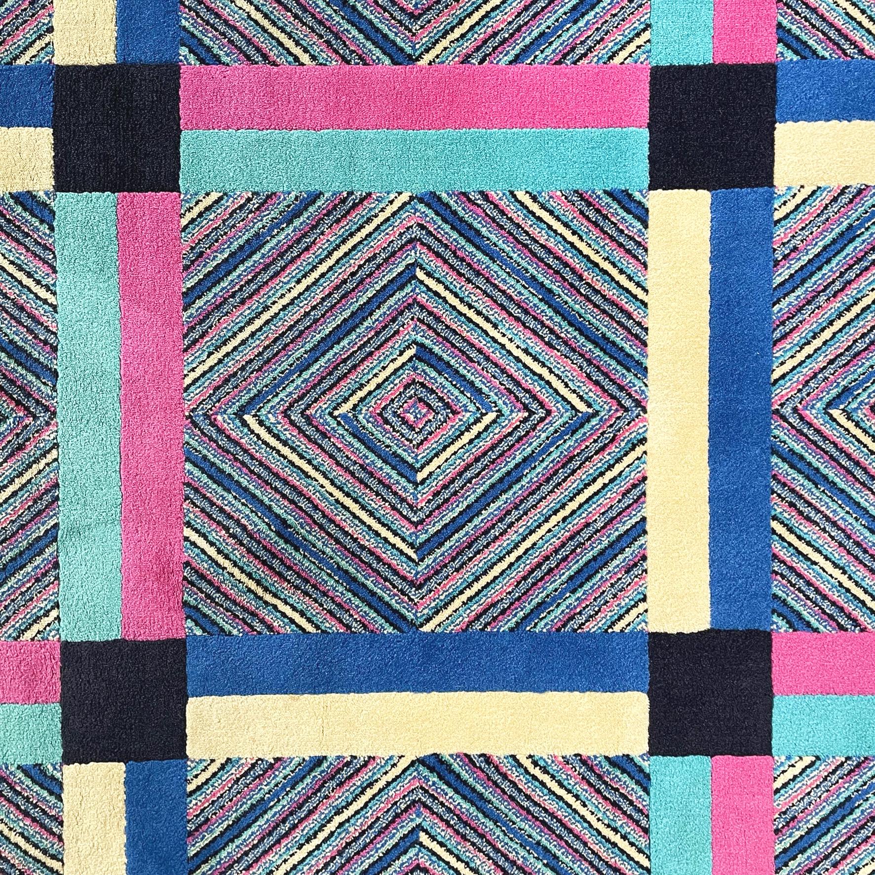 Modern Italian modern black wool rectangular carpet by Missoni, 1990s For Sale
