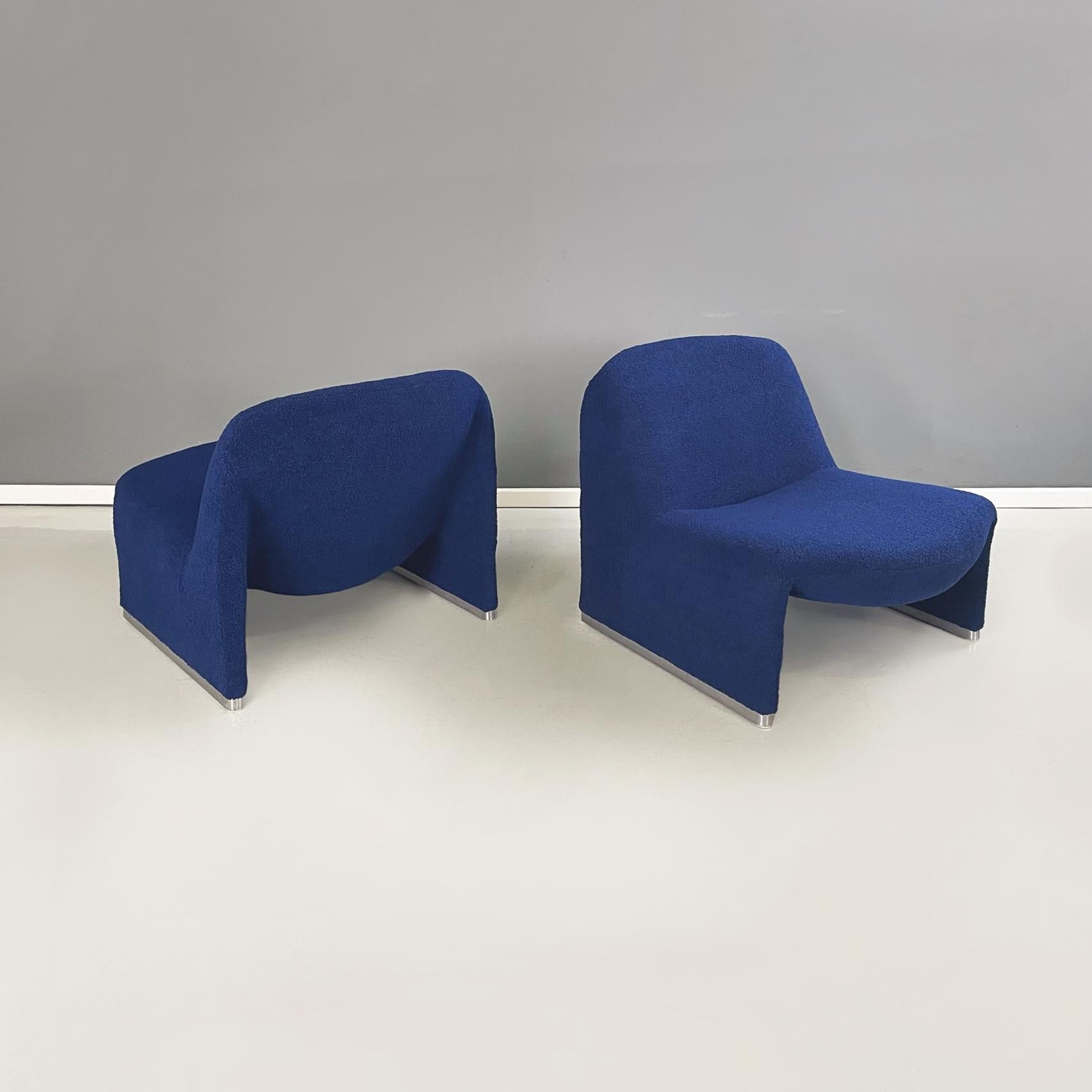 Italian modern Blue teddy fabric Armchairs Alky by Giancarlo Piretti for Anonima Castelli, 1970s
Pair of armchair mod. Alky in blue teddy fabric. The monocoque structure is provided on both sides with satin aluminum feet.
Produced by Anonima