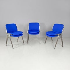 Sedie DSC moderne italiane in tessuto blu Giancarlo Piretti Anonima Castelli, anni '70