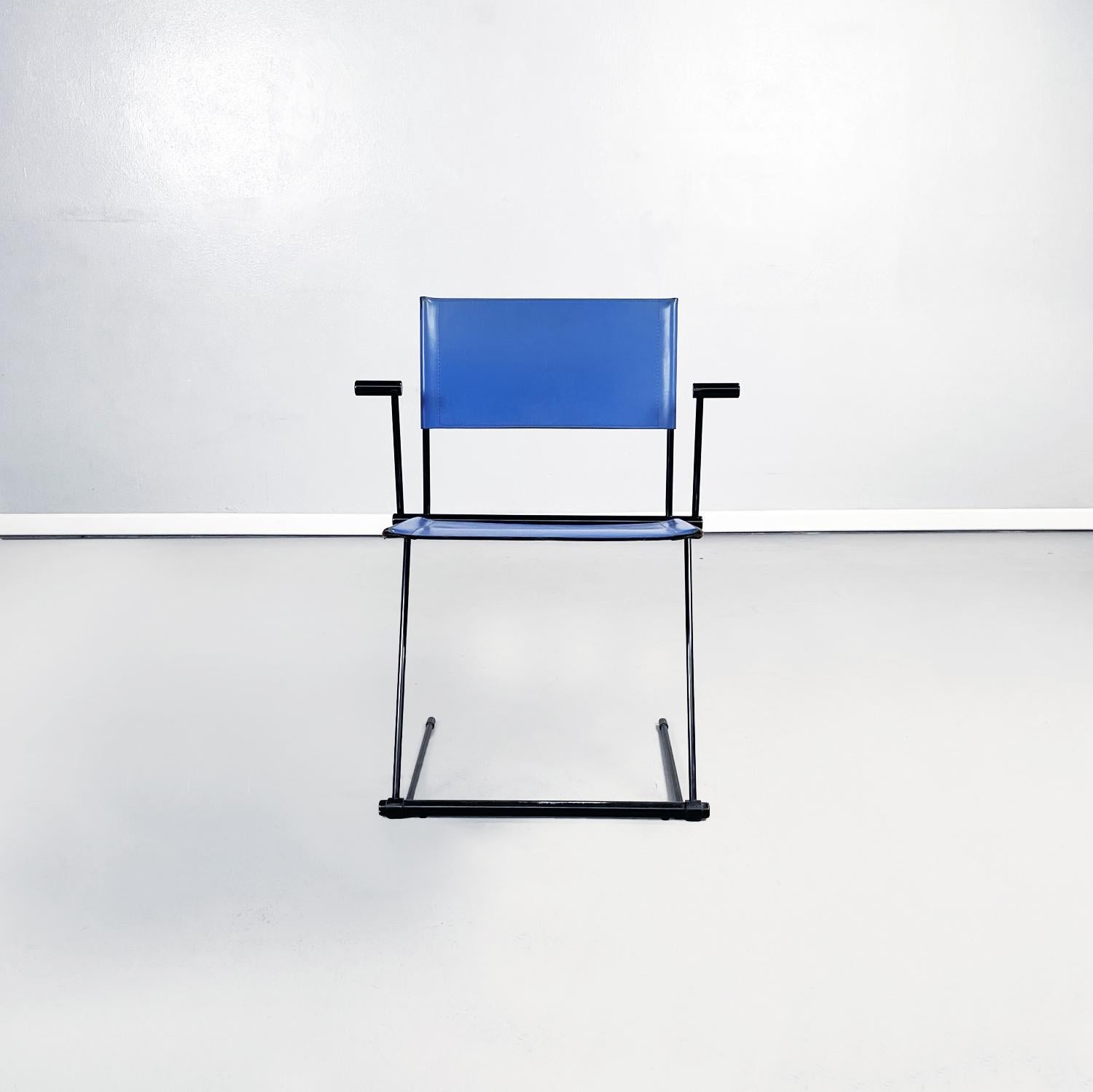 Italian modern Blue leather Chairs Ballerina Herbert Ohl Matteo Grassi, 1991
Set of 6 chairs mod. Ballerina with seat and back in blue leather. The structure is in black painted tubular aluminum. Stackable.
Produced by Matteo Grassi in 1990s and