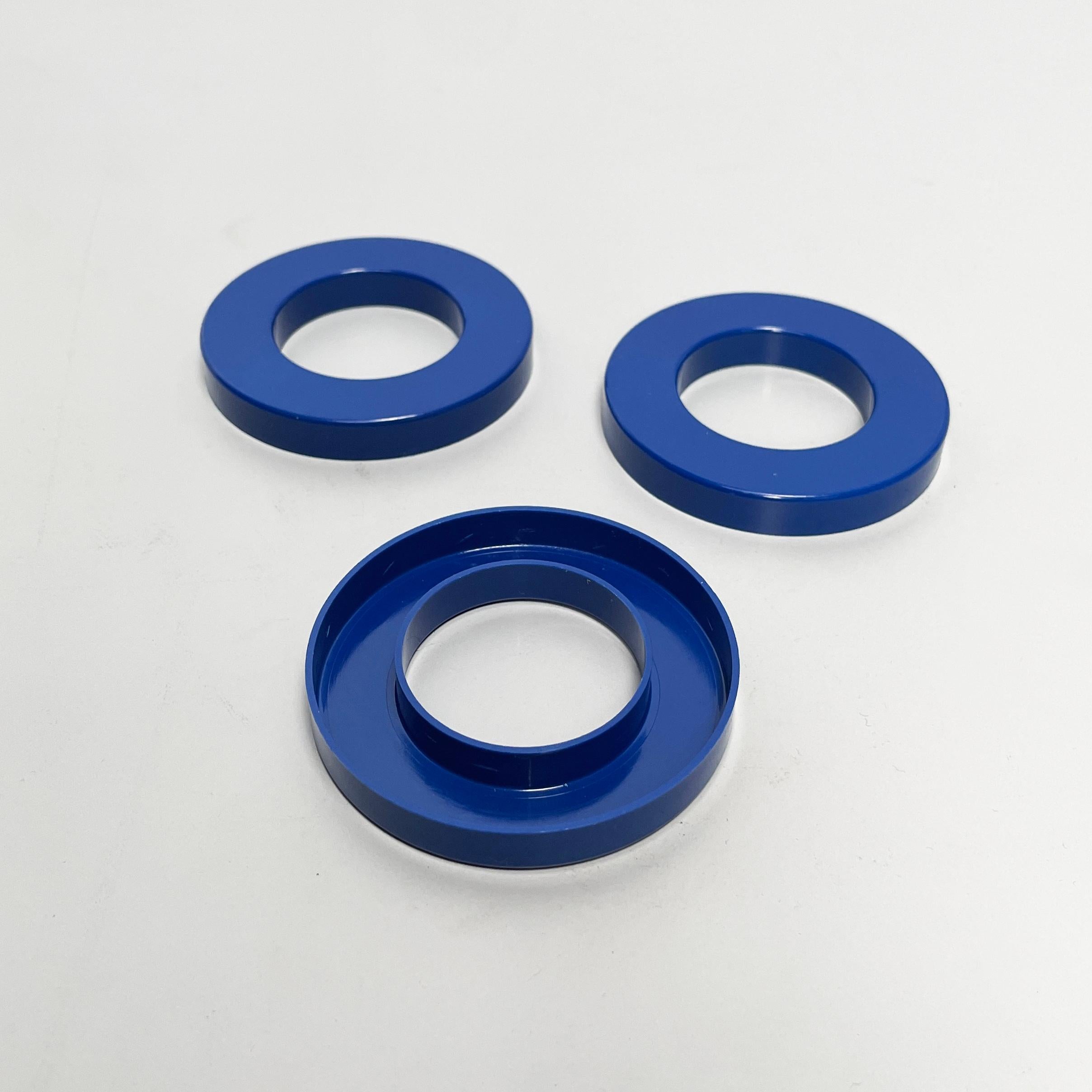 Plastic Italian modern Blue rings for the perpetual wall calendar by Ring A Date, 2020s For Sale