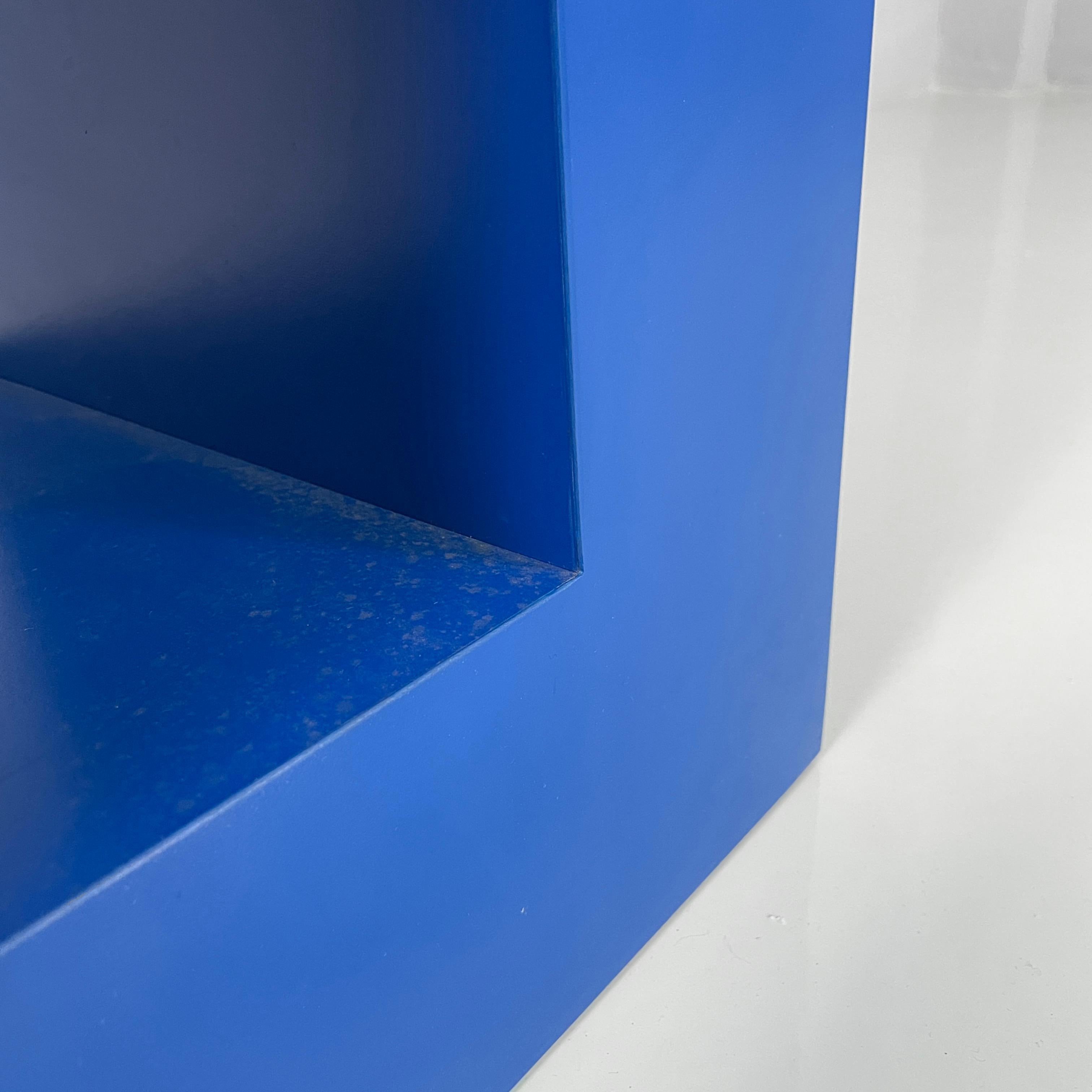 Italian modern blue wood bookcase by Aldo Cibic for Memphis, 1980s For Sale 6