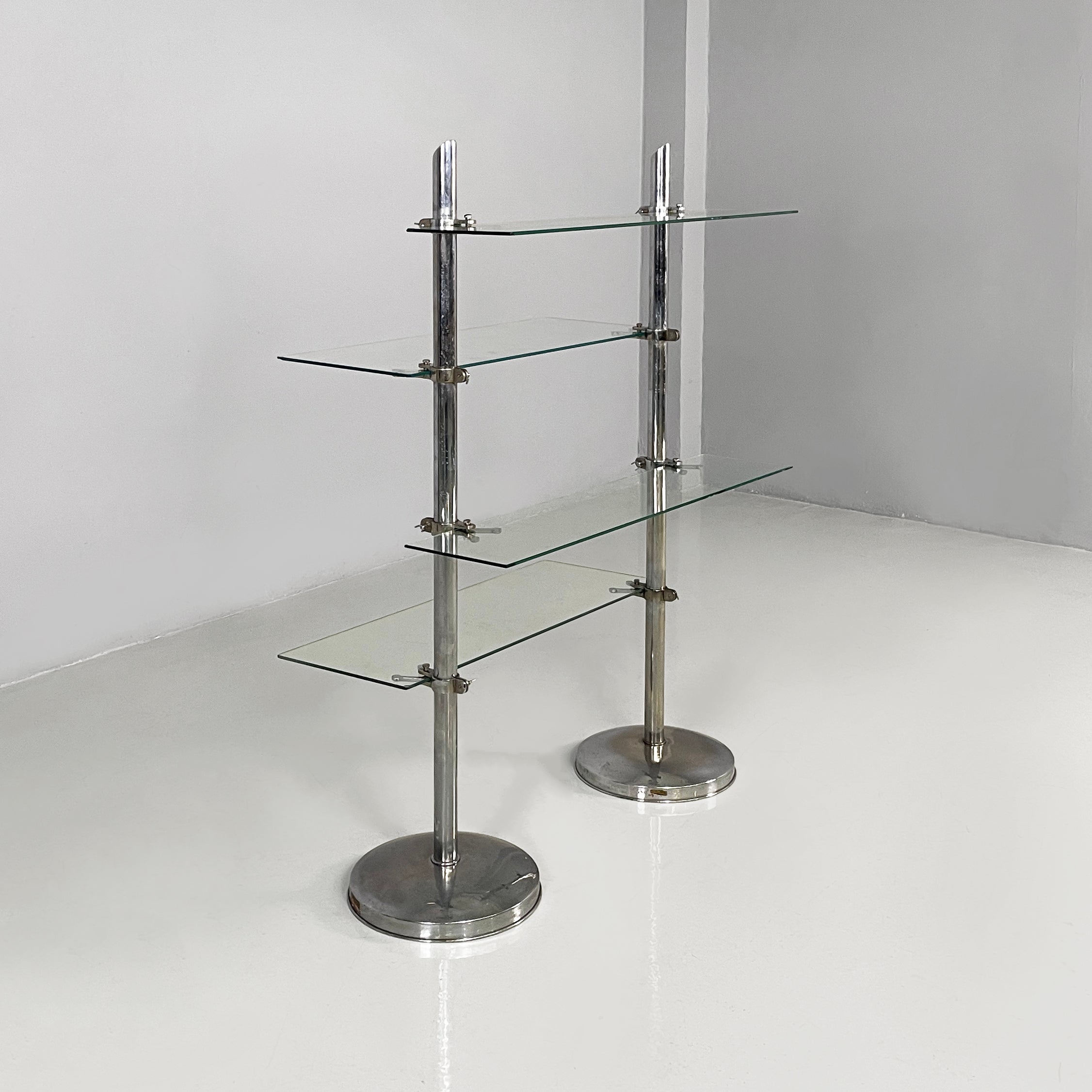 Italian modern bookcase or display stand in metal and glass, 1980s