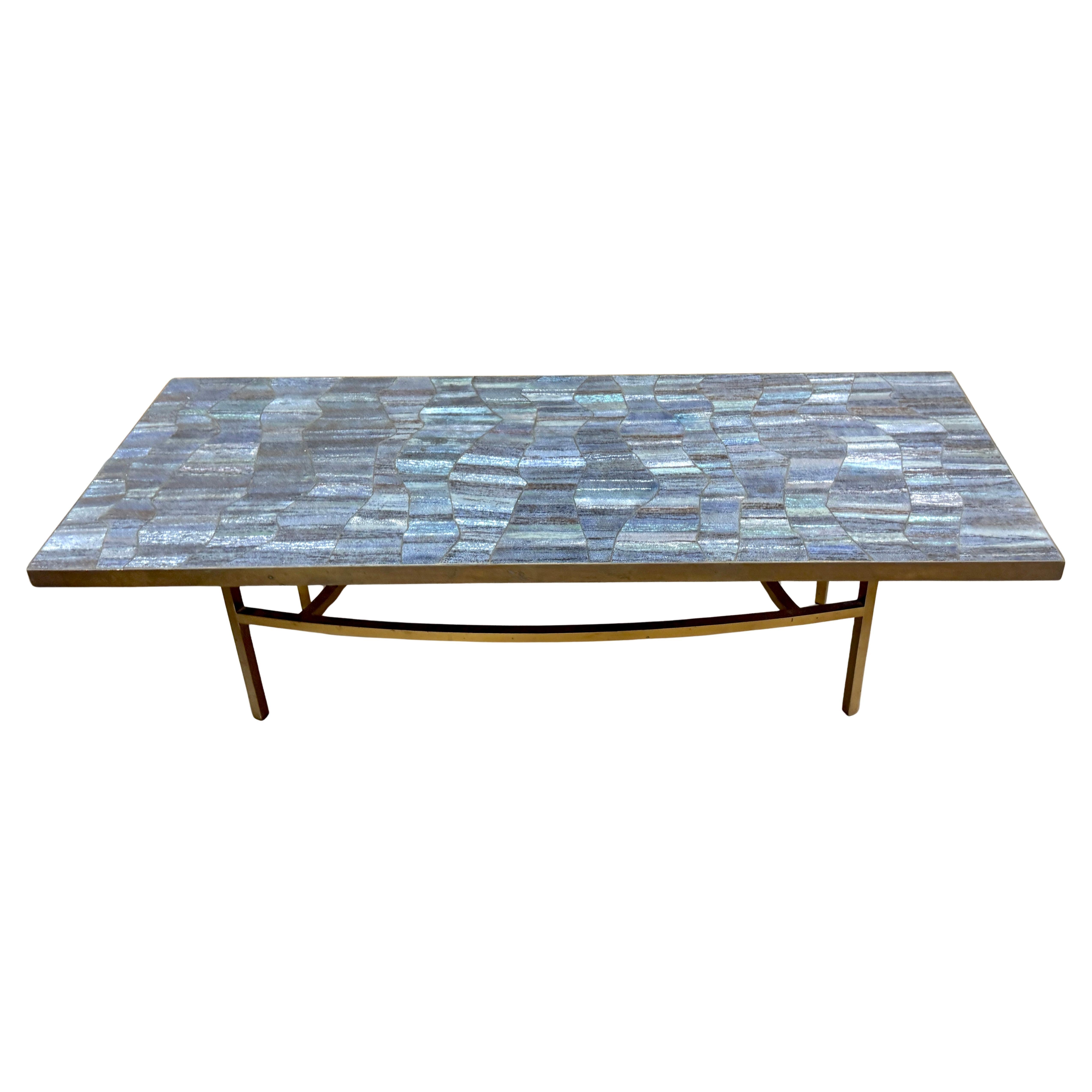 Moderner italienischer Couchtisch aus Messing und biomorpher blauer Emaille aus Messing, ca. 1950er Jahre im Angebot
