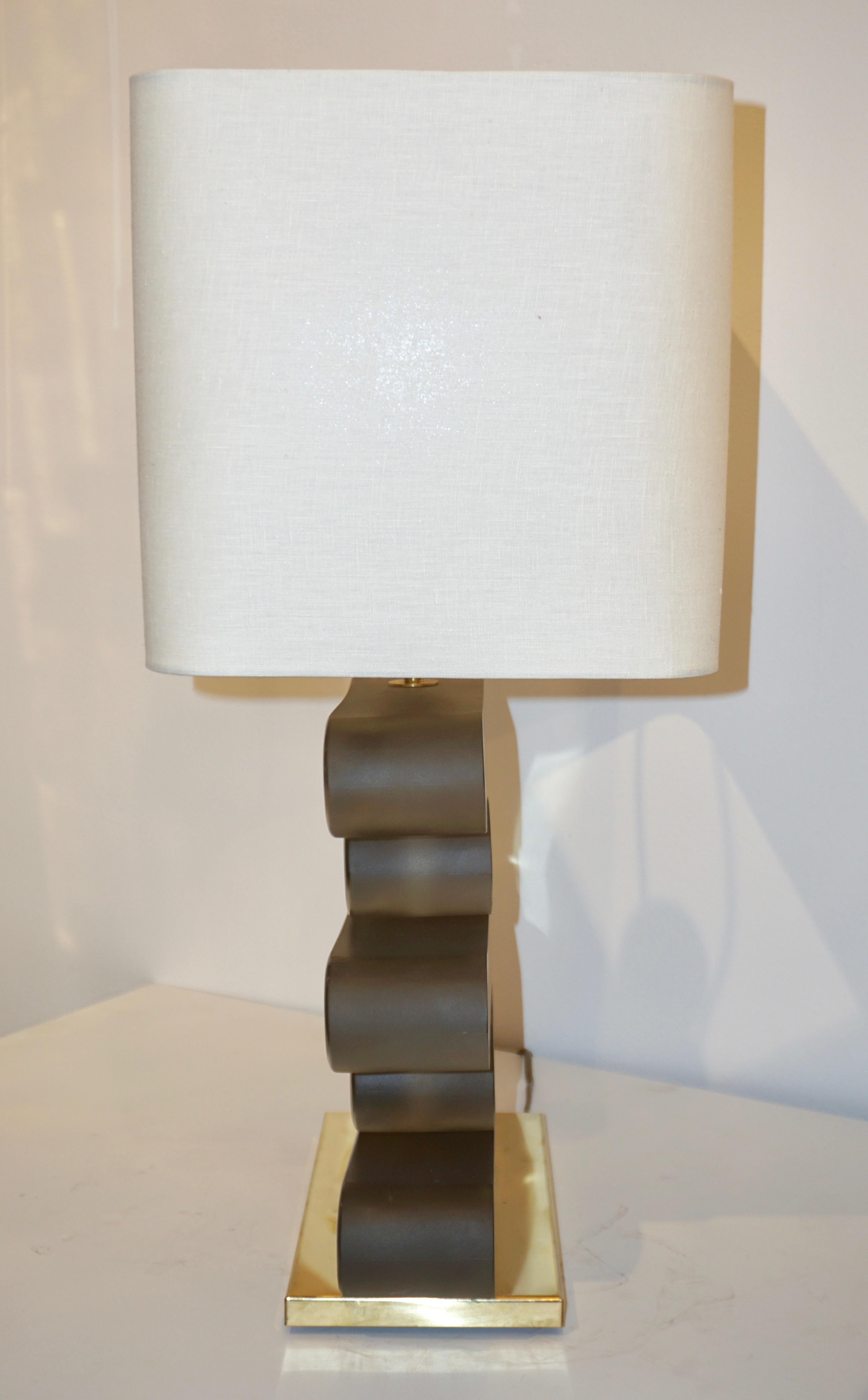 Lampe de bureau italienne moderne en laiton et verre de Murano en bronze en vente 8