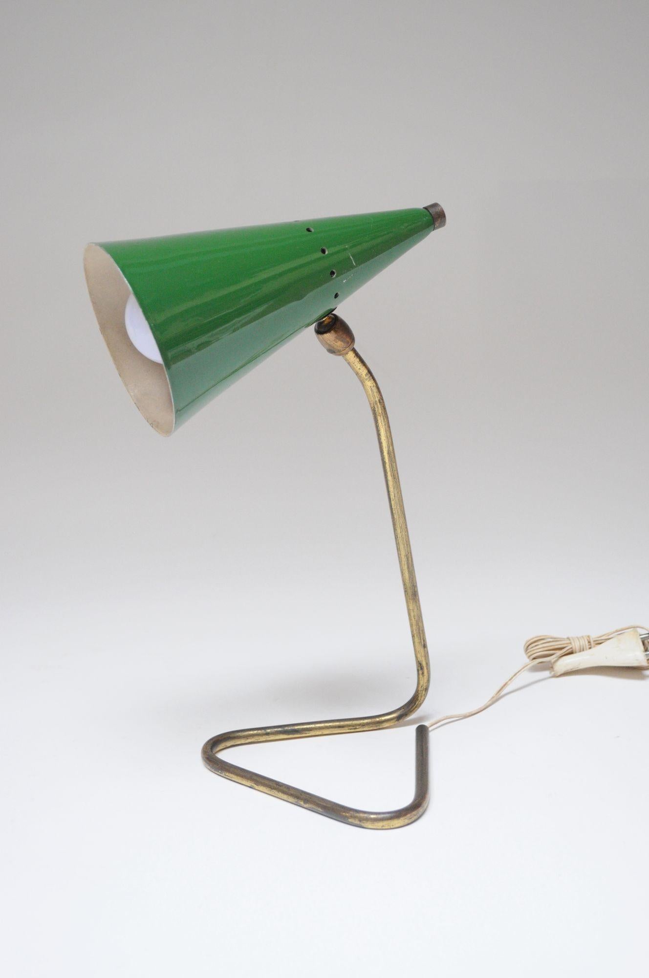 Italian Modern Brass and Green Metal Petite Table Lamp by Gilardi and Barzaghi For Sale 11