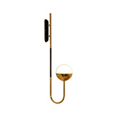 Lámpara italiana moderna de latón y cristal opalino by Fabio Ltd