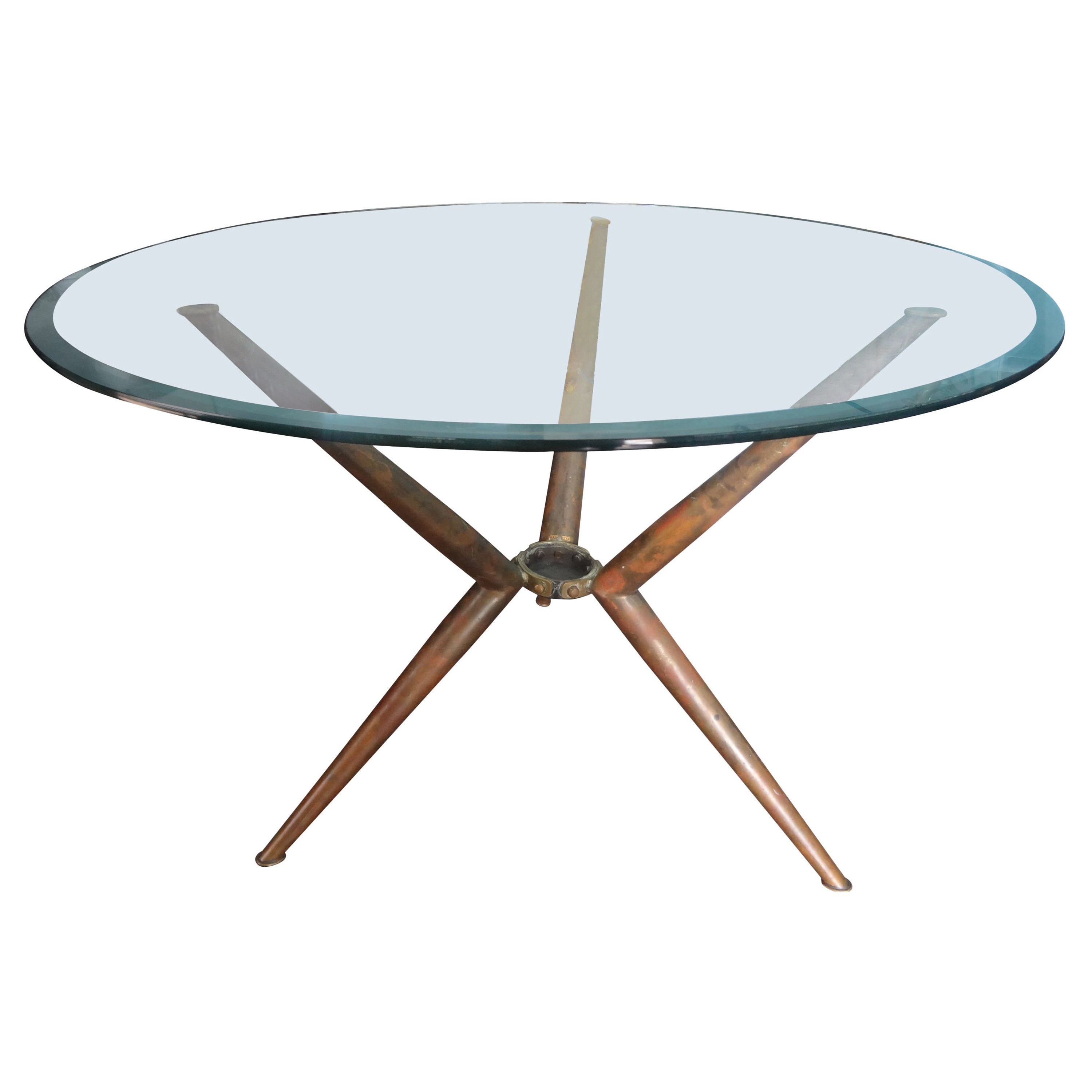 Table centrale italienne moderne en laiton avec plateau en verre