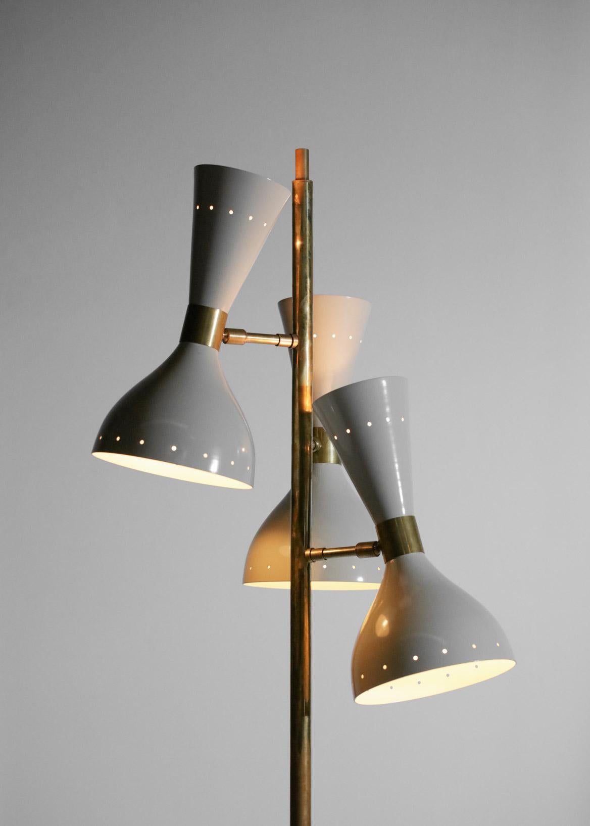 Italian Modern Brass Floor Lamp 3 White Stilnovo Vintage Design Spots Gira ML135 Italiano en venta