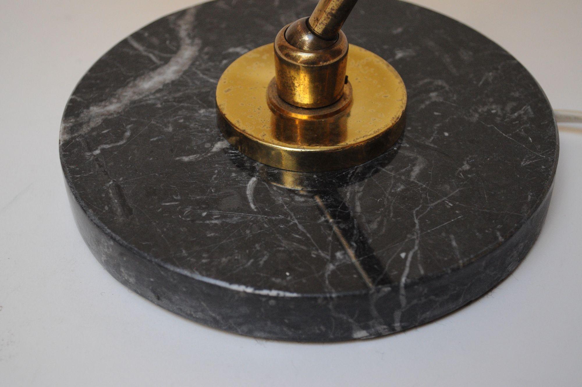 Italian Modern Brass, Metal, and Black Marble Table Lamp by Luci Milano For Sale 2