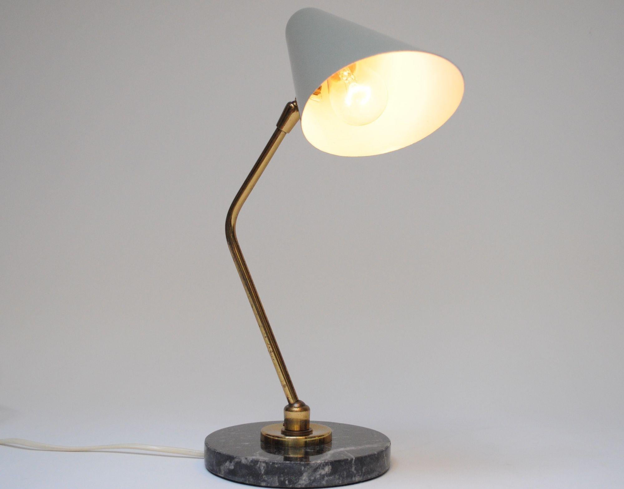 Mid-20th Century Italian Modern Brass, Metal, and Black Marble Table Lamp by Luci Milano For Sale