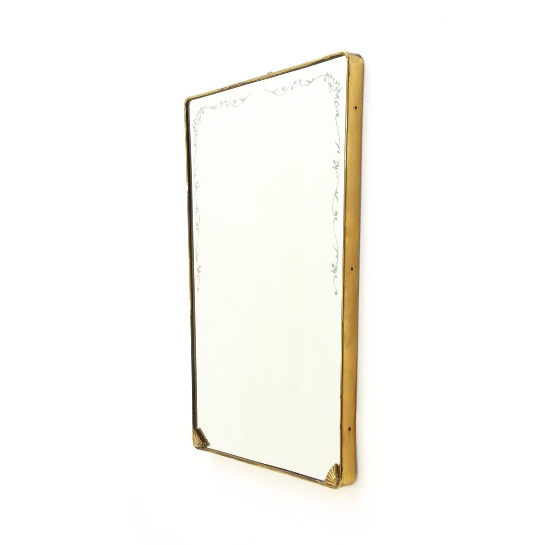 Italian Modern Brass Mirror with Decorations, 1950s In Good Condition For Sale In Savona, IT