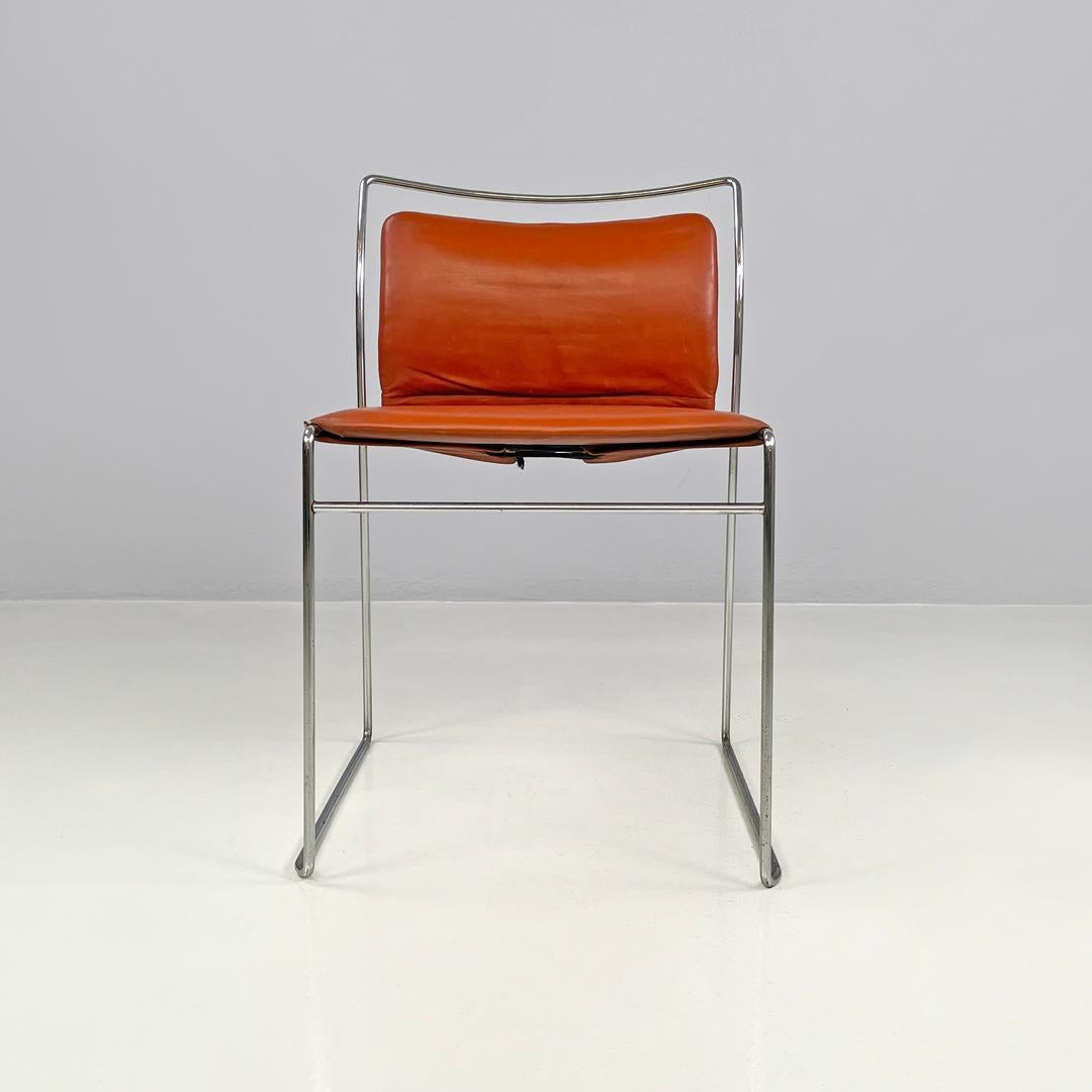 Moderner italienischer moderner Ziegellederstuhl Tulu Kazuhide Takahama für Simon Gavina, 1973
Stuhl mod. Tulu mit rechteckigem Sitz und Rückenlehne, gepolstert und mit fast braunem ziegelfarbenem Leder bezogen. Die Struktur aus Stahlstäben Der