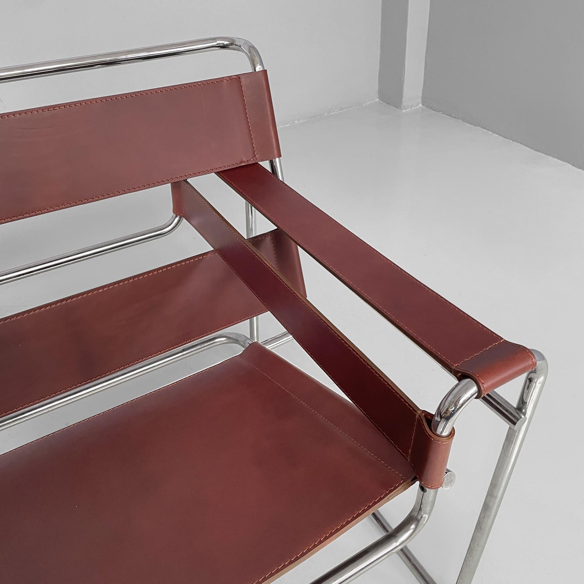 Sillones modernos italianos de color marrón Wassily de Marcel Breuer para Gavina, años 60 en Bueno estado para la venta en MIlano, IT