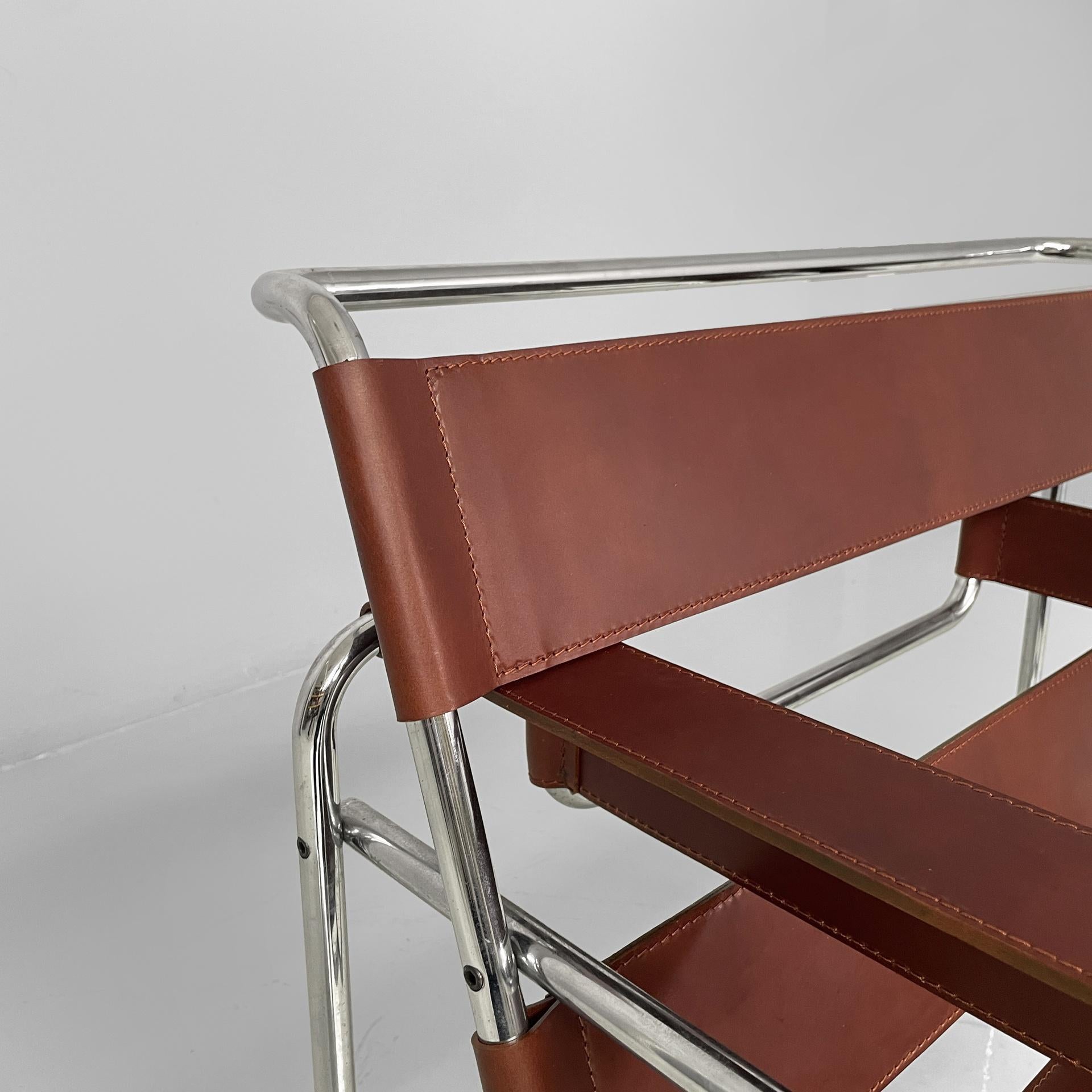Sillones modernos italianos de color marrón Wassily de Marcel Breuer para Gavina, años 60 mediados del siglo XX en venta