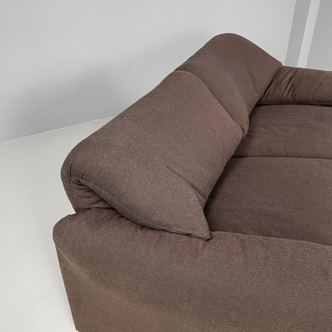 Canapé moderne italien en tissu marron Maralunga par Vico Magistretti pour Cassina 1970 en vente 3