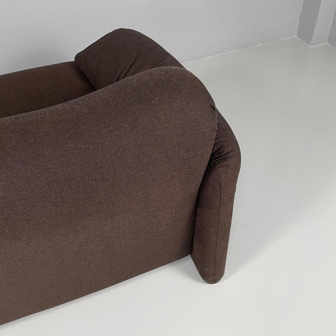 Canapé moderne italien en tissu marron Maralunga par Vico Magistretti pour Cassina 1970 en vente 9