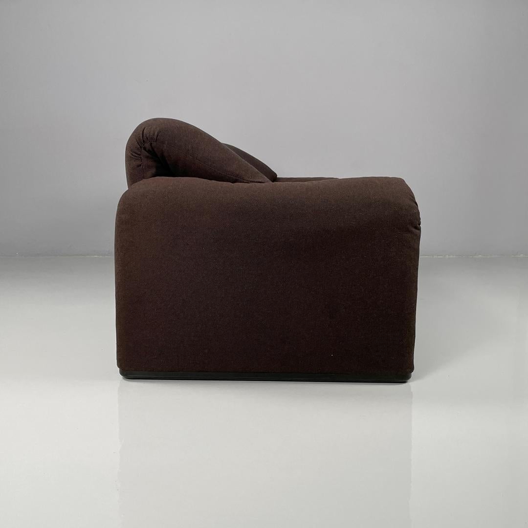 Canapé moderne italien en tissu marron Maralunga par Vico Magistretti pour Cassina 1970 Bon état - En vente à MIlano, IT