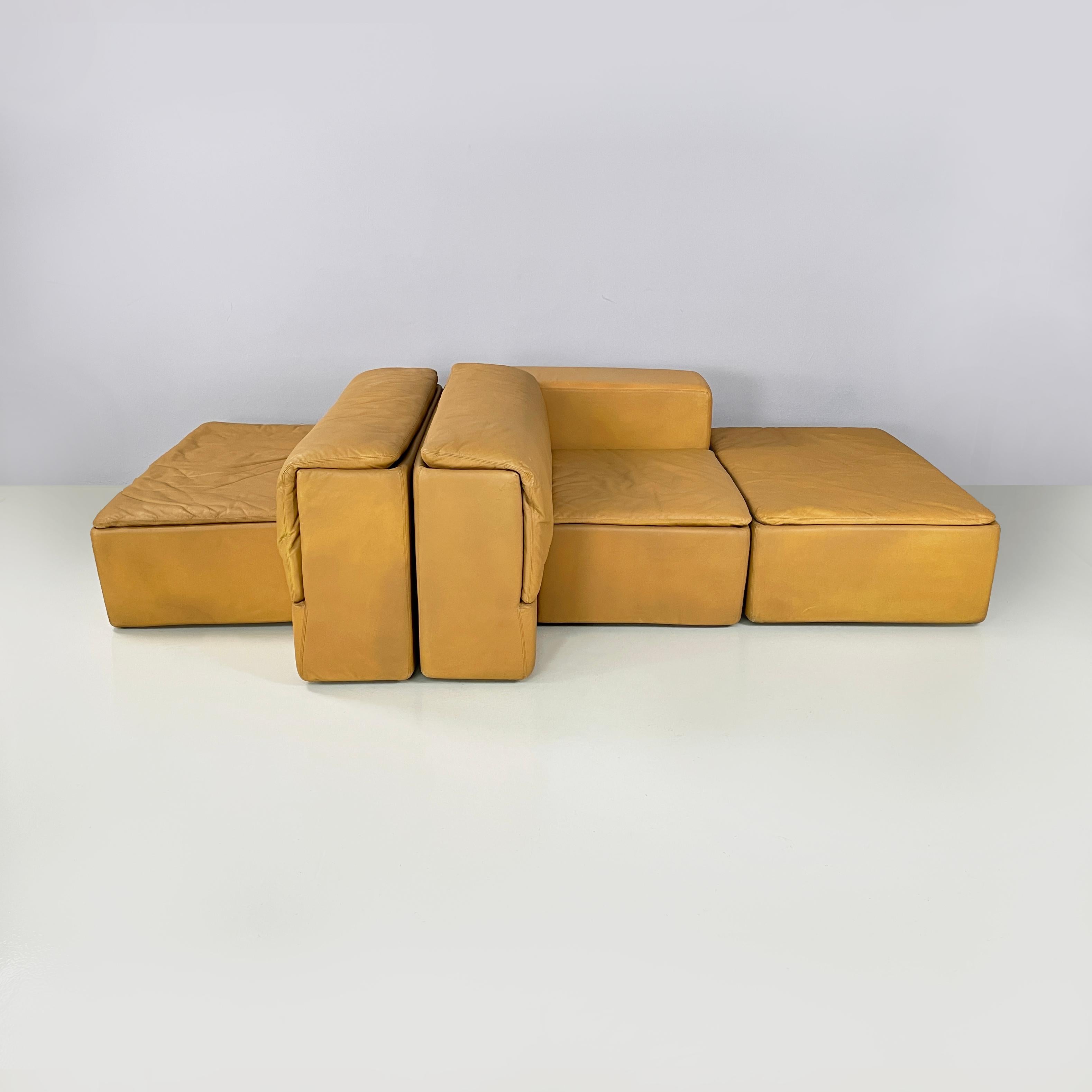 Italian modern Brown leather modular sofa Paione by Salocchi for Sormani, 1970s For Sale 1