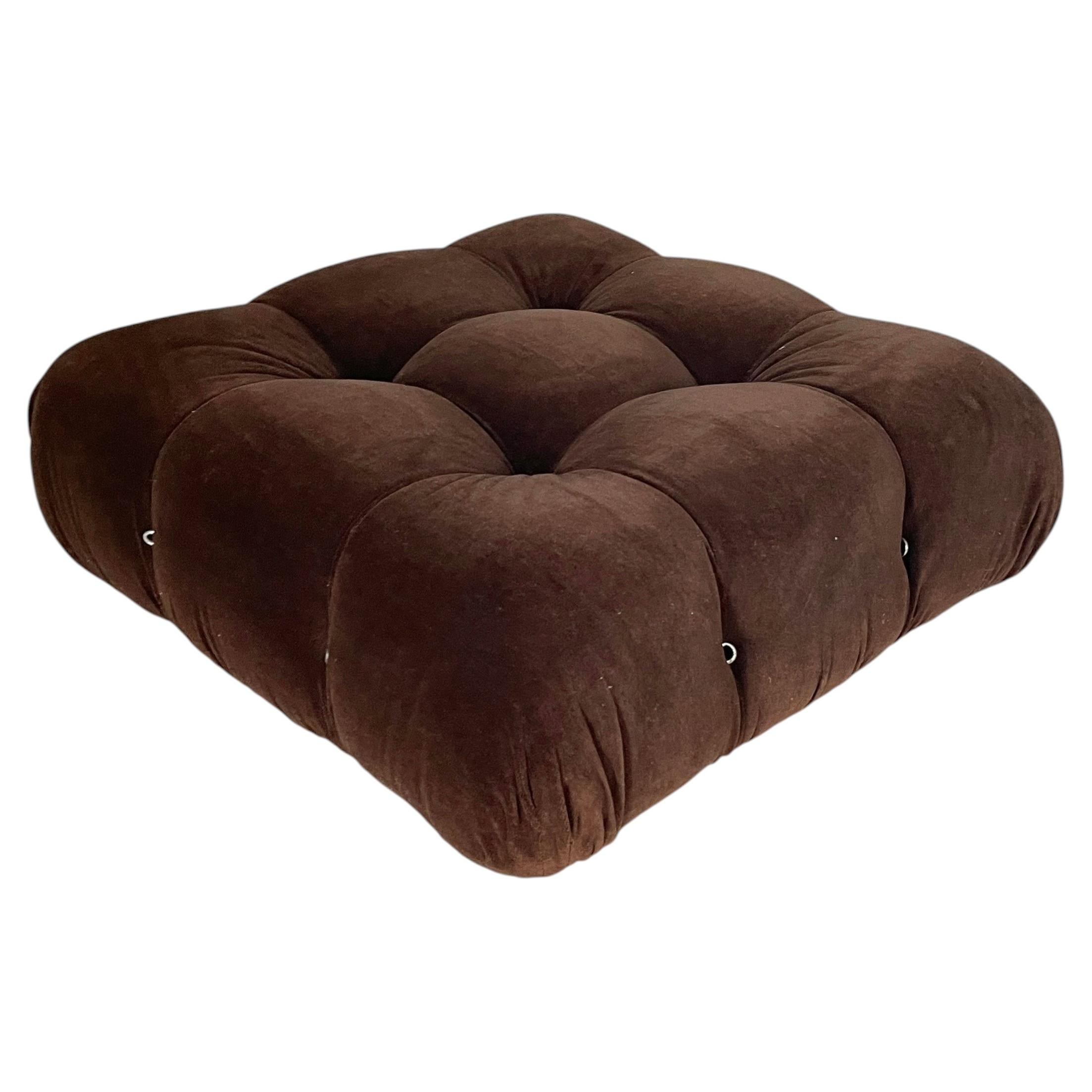 Pouf italiano moderno in velluto marrone “Camaleonda” di Mario Bellini per C. B. & C., anni ’60