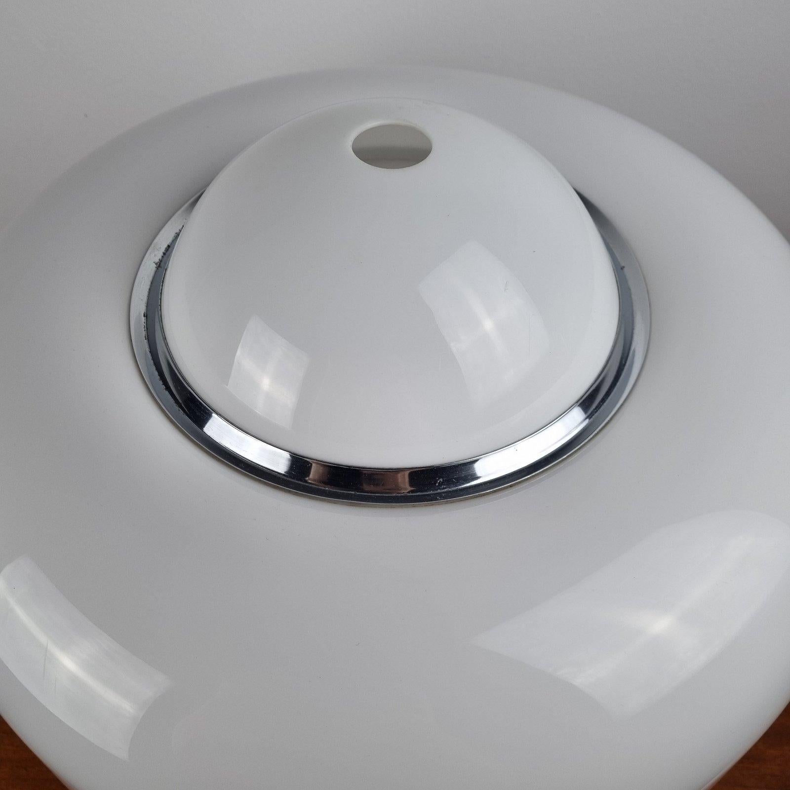 Italian Modern Brumbury Table Lamp by Luigi Massoni for Guzzini, Italy 70s In Good Condition For Sale In Lucija, SI