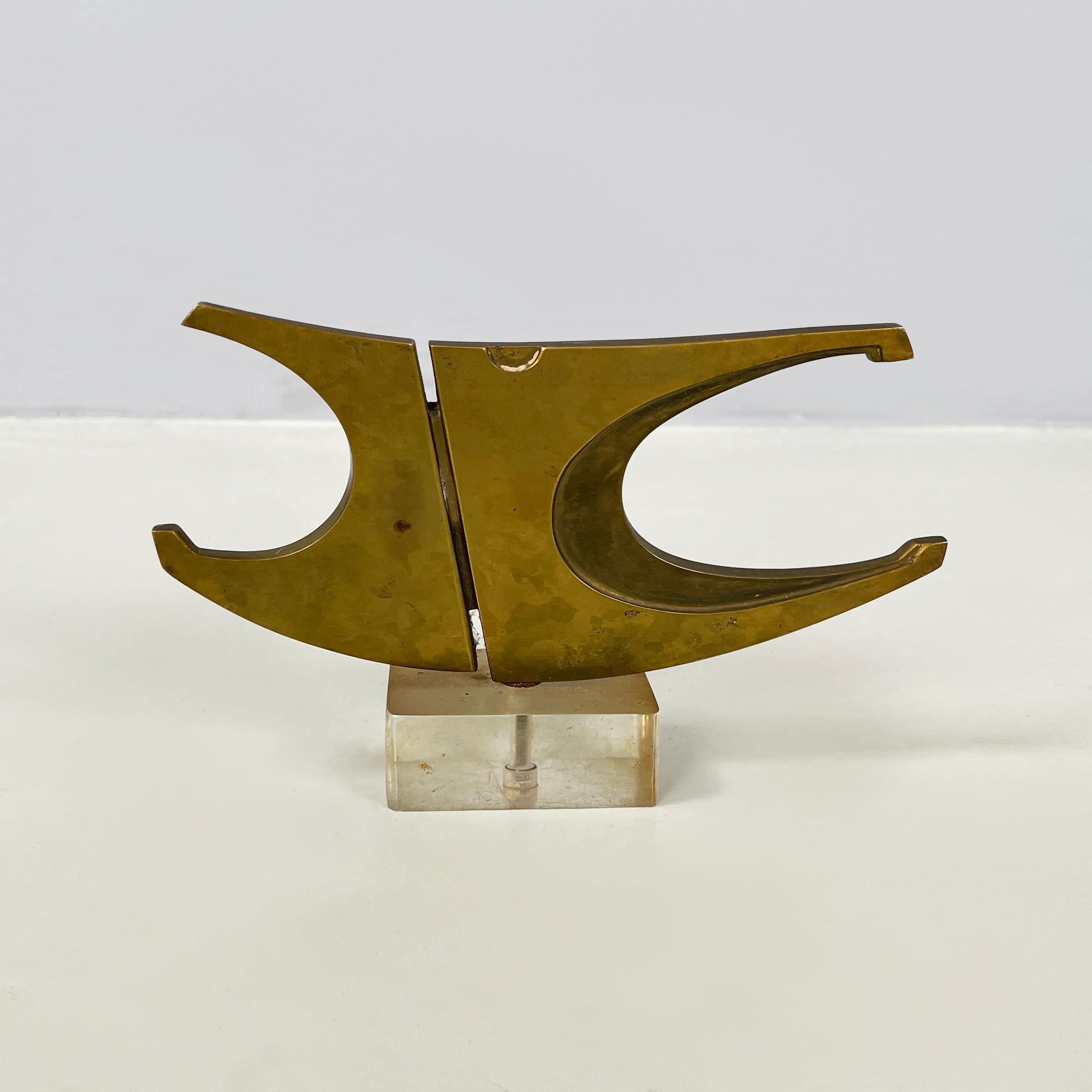 Modern Italian modern Brutalist style Bronze sculpture by Edmondo Cirillo, 1970s For Sale