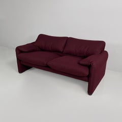 Italienisches modernes burgunderrotes Stoffsofa Maralunga Vico Magistretti Cassina 1970er Jahre