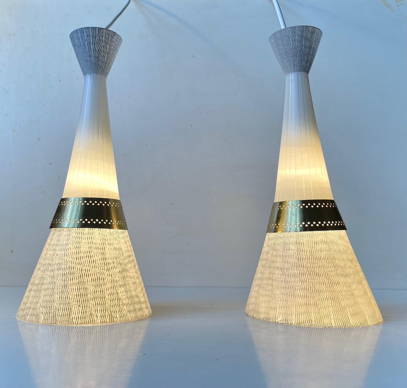 Italian Modern Butterfly Glass & Brass Pendant Lights Attributed to Stilnovo For Sale 6