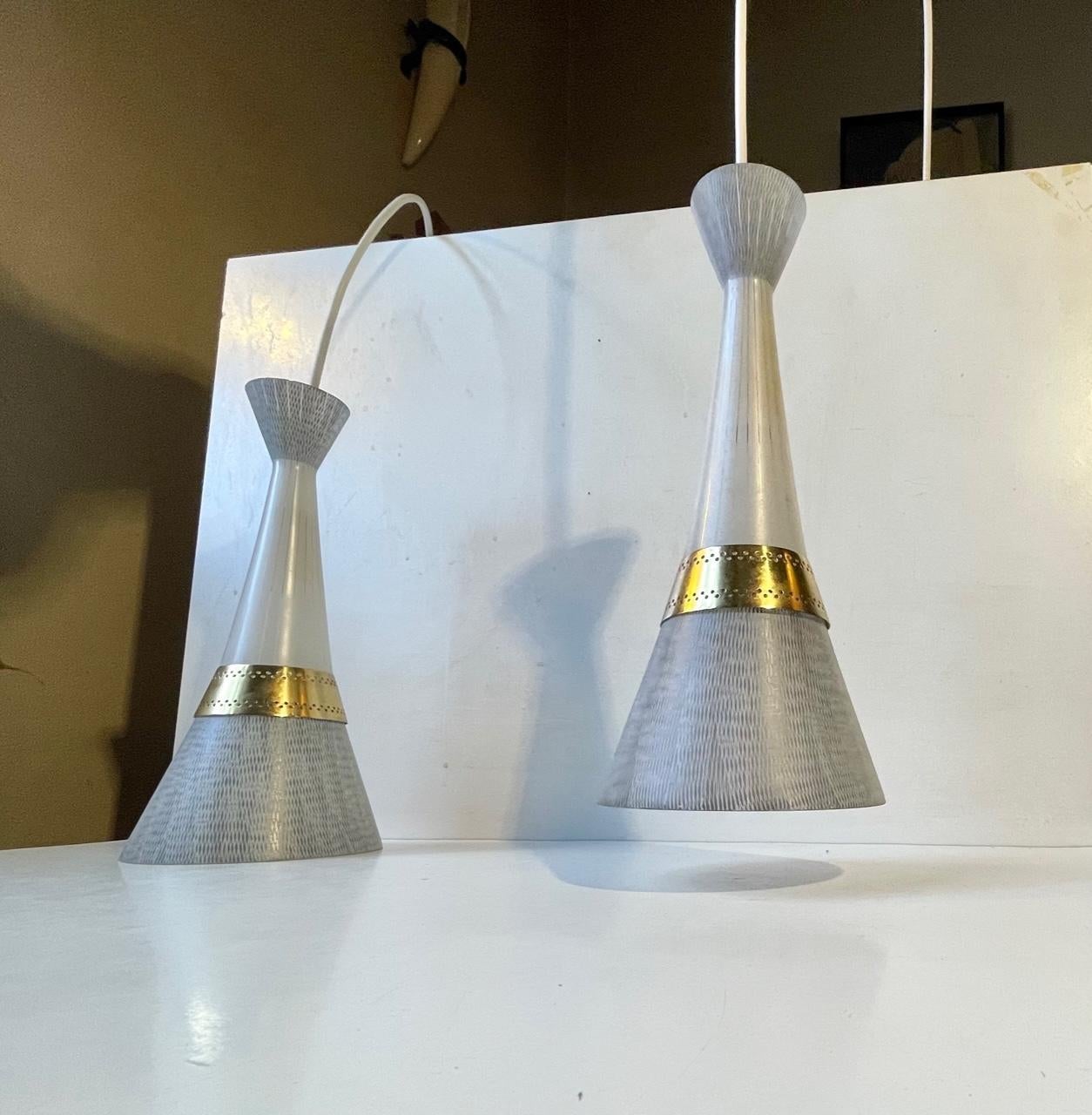 Italian Modern Butterfly Glass & Brass Pendant Lights Attributed to Stilnovo In Good Condition For Sale In Esbjerg, DK