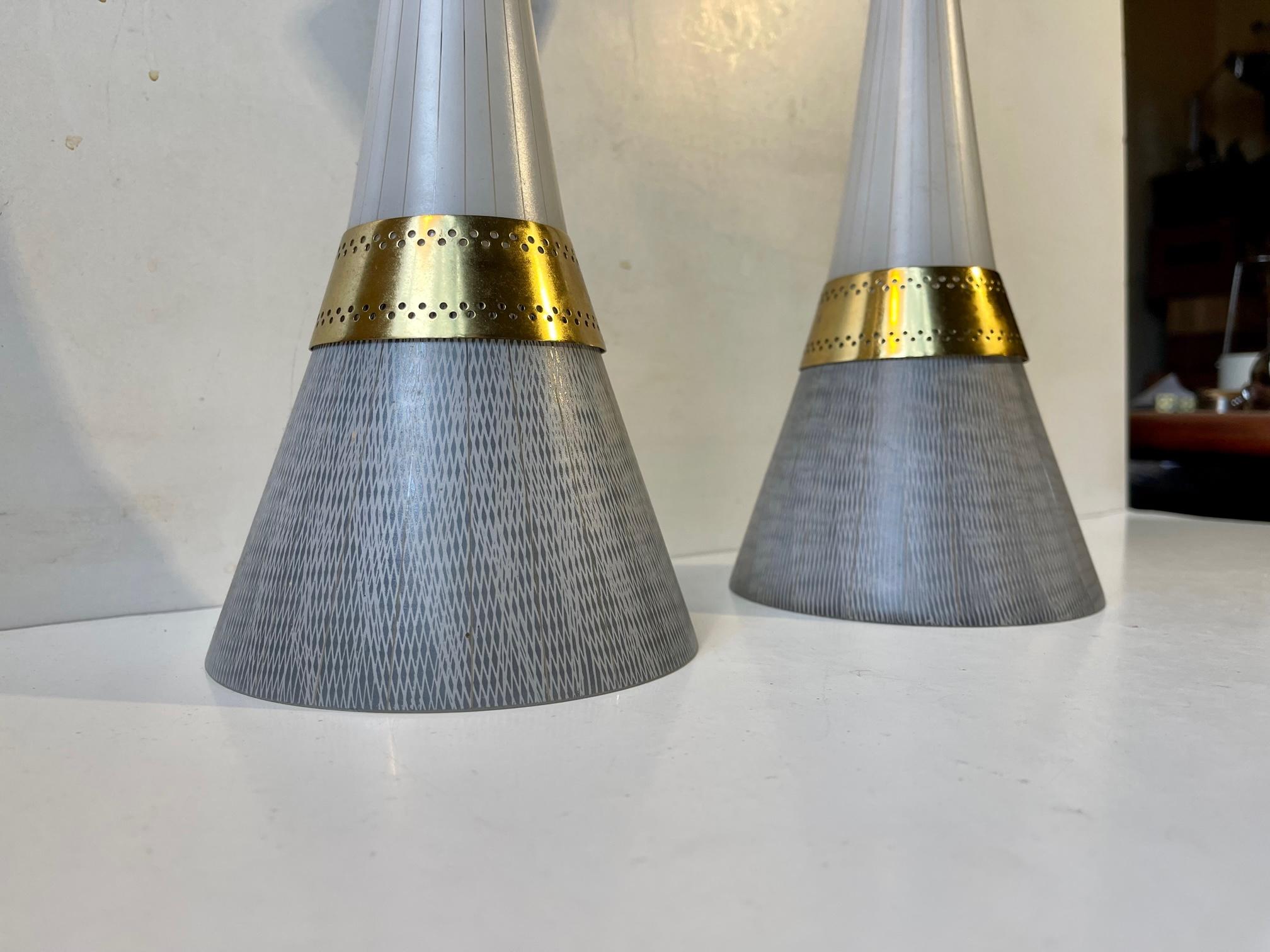 Italian Modern Butterfly Glass & Brass Pendant Lights Attributed to Stilnovo For Sale 4