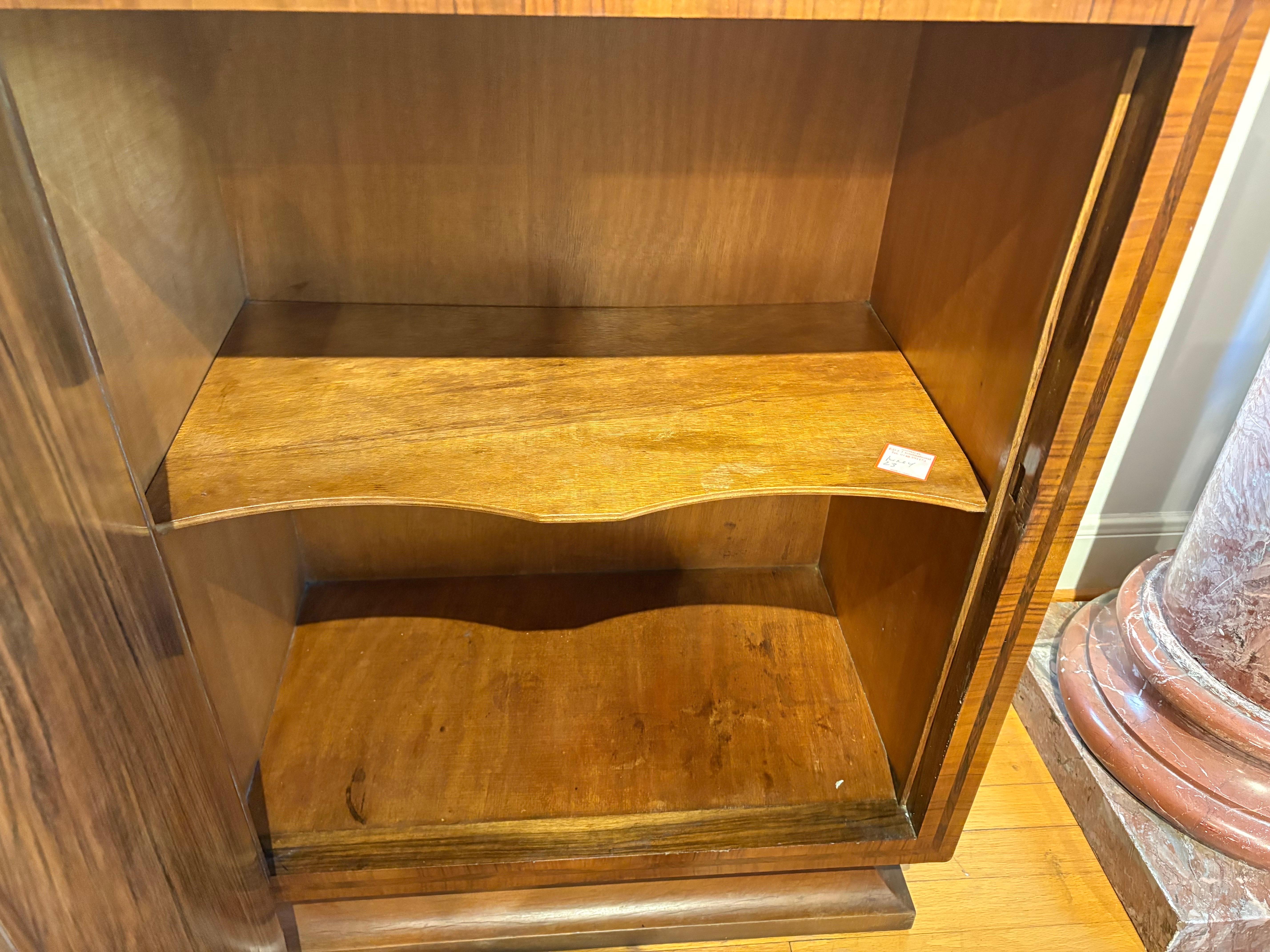 Cabinet moderne italien par Osvaldo Borsani en vente 2