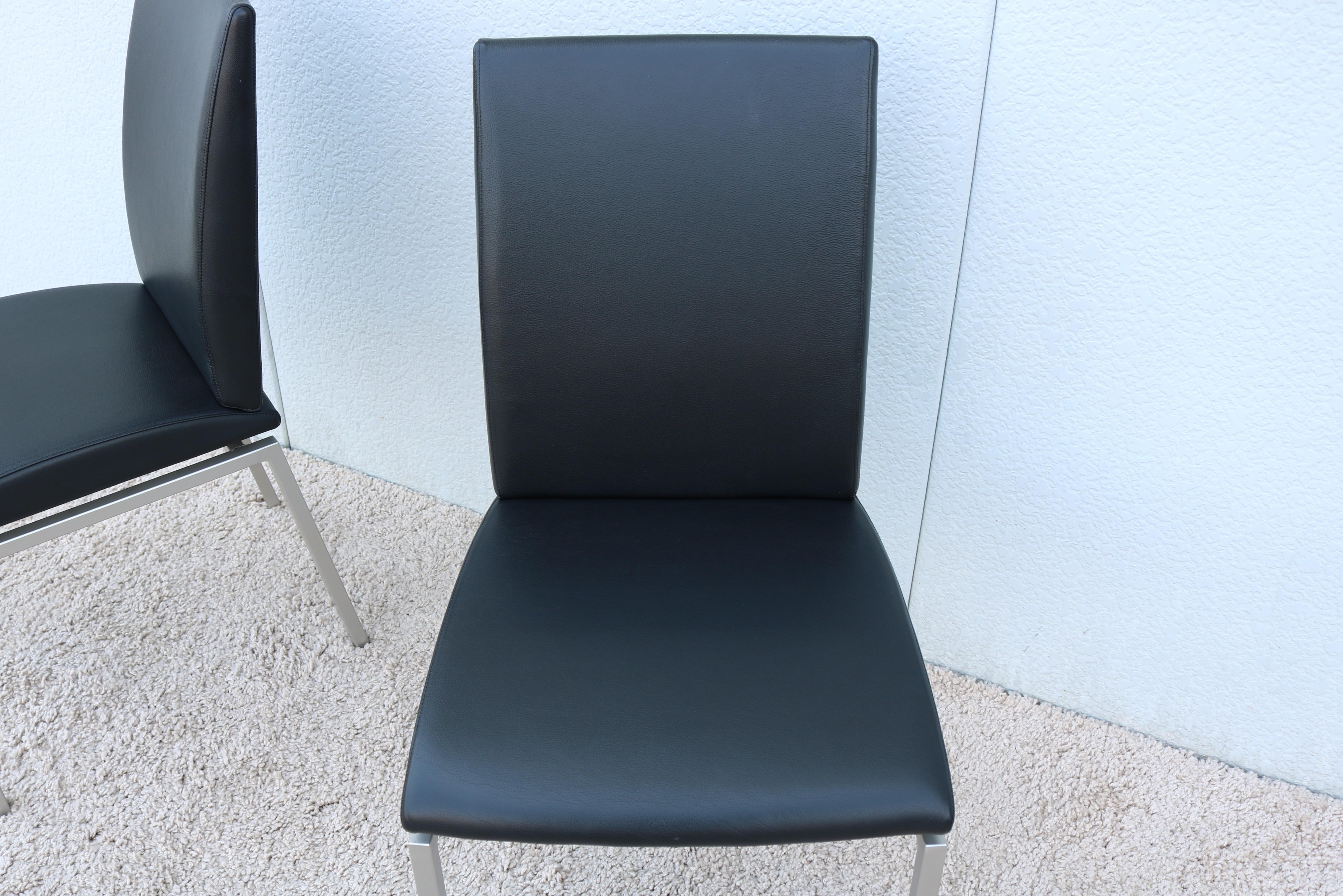 Sillas de Comedor Modernas Italianas Calligaris de Piel Negra Fabricadas en Italia - un Par en venta 2