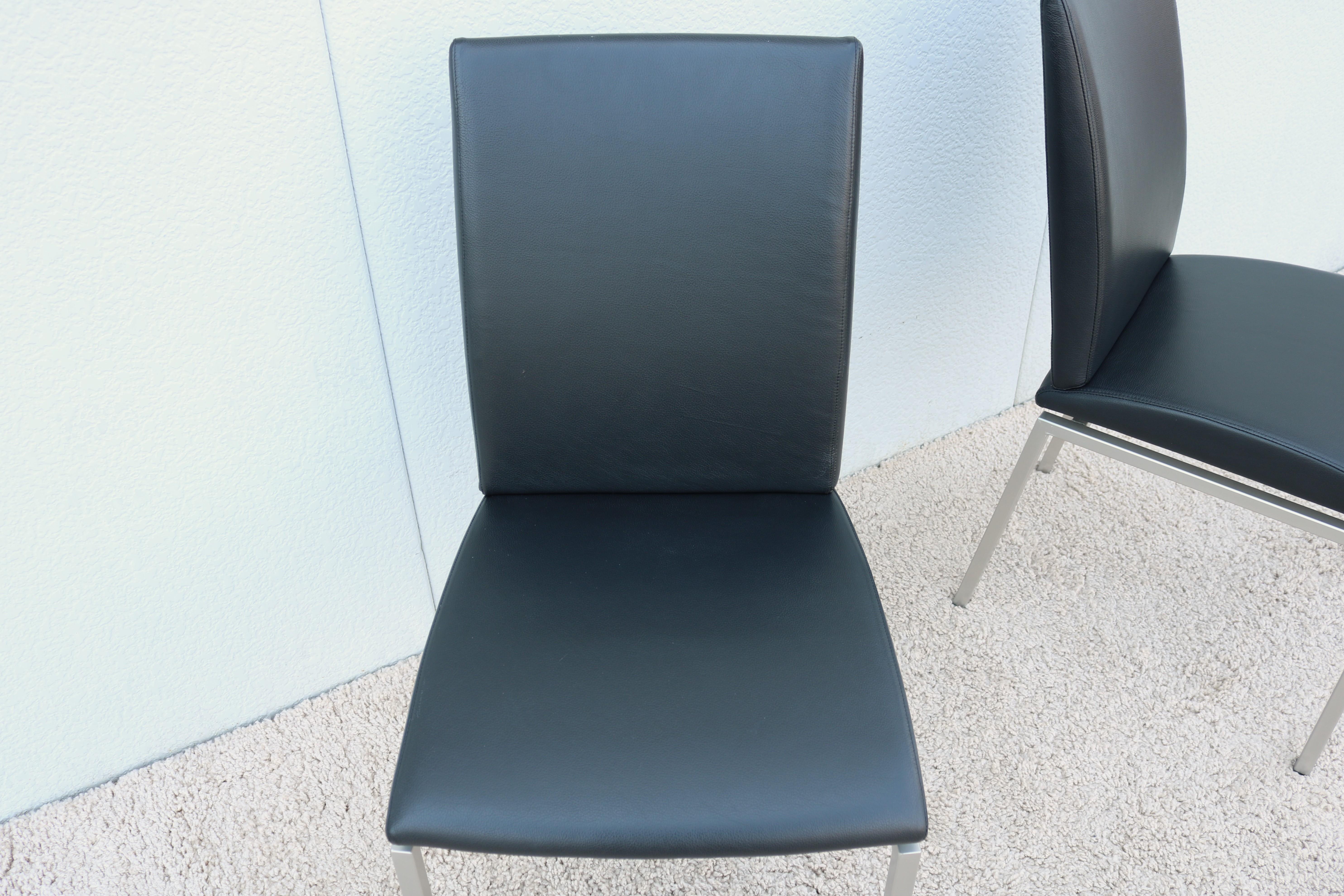 Sillas de Comedor Modernas Italianas Calligaris de Piel Negra Fabricadas en Italia - un Par en venta 3