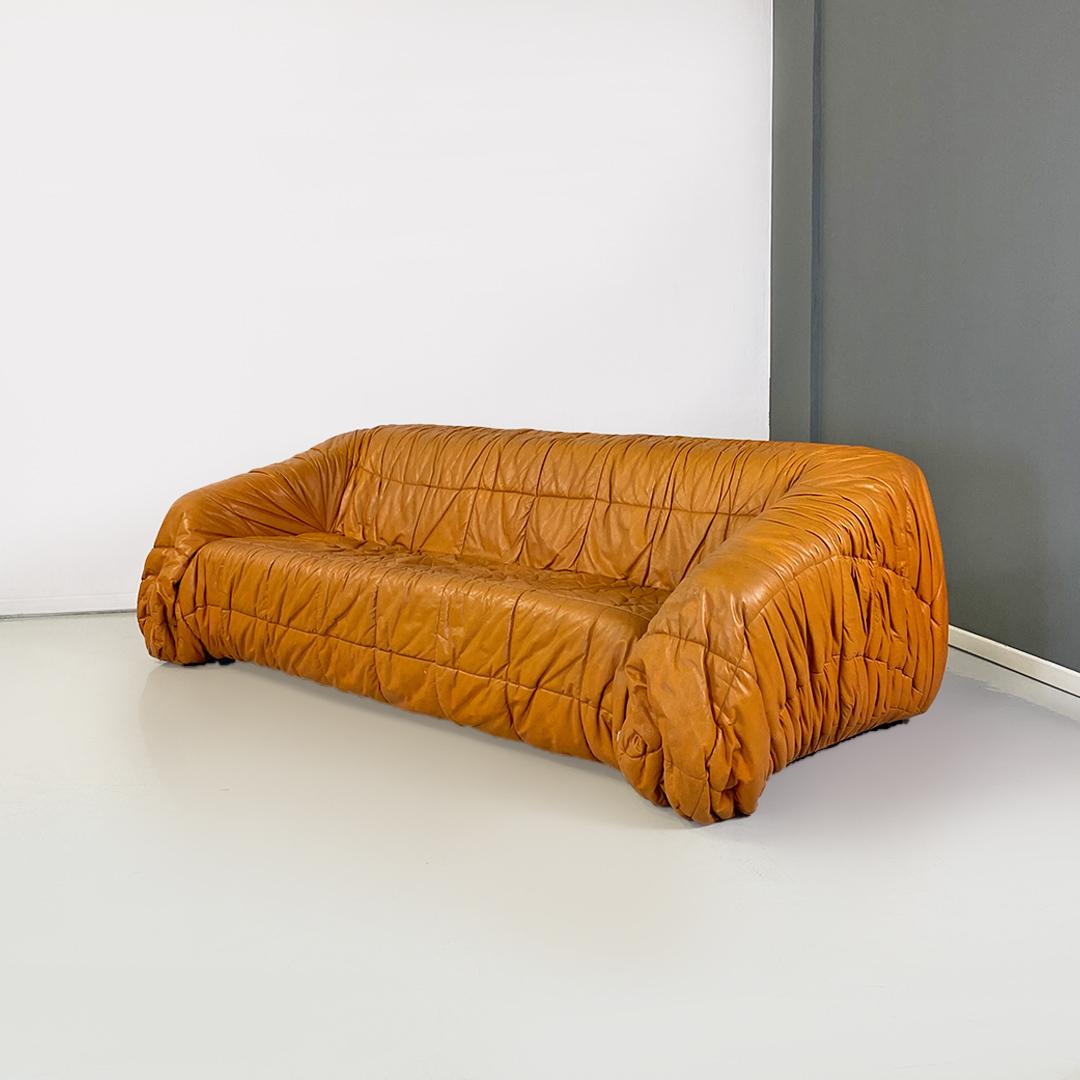 Italian Modern Caramel Leather Piumino Sofa by De Pas, D'urbino & Lomazzi, 1970s In Good Condition For Sale In MIlano, IT