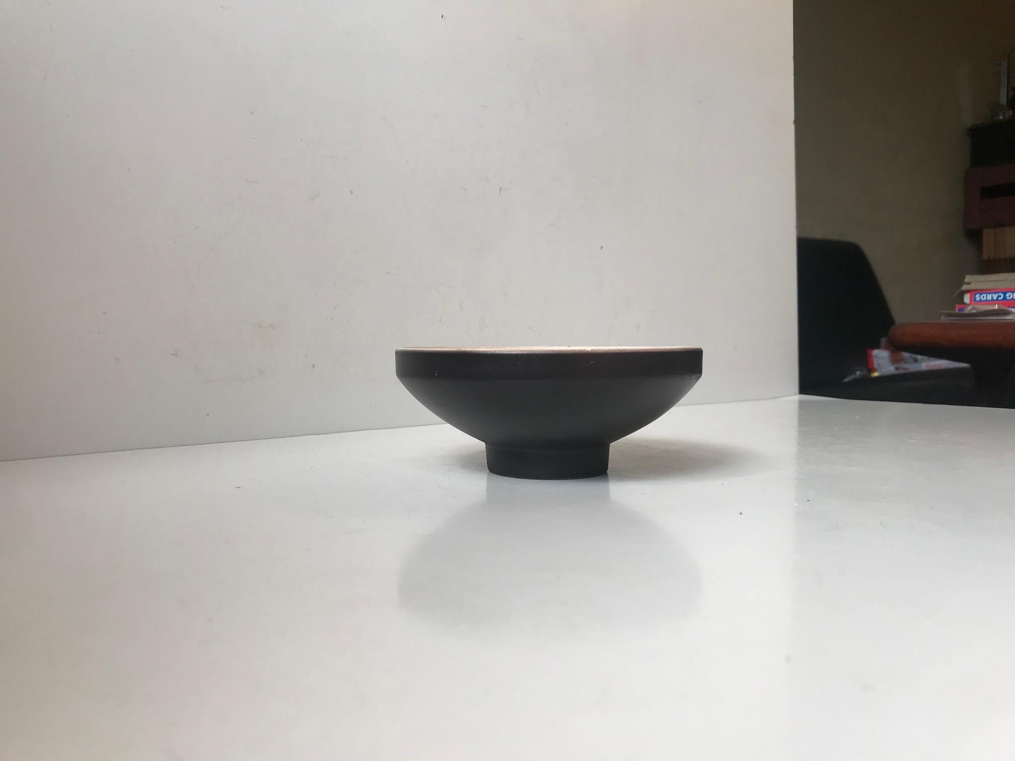 modern sugar bowl