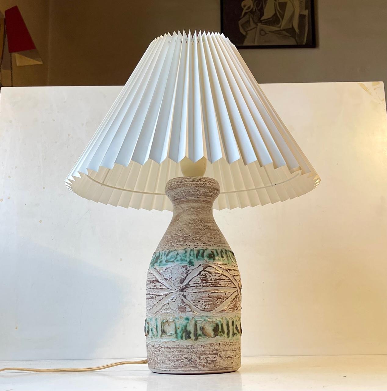 Italian Modern Ceramic Table Lamp with Green Stripes, 1970s In Good Condition For Sale In Esbjerg, DK