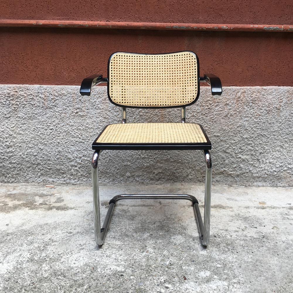 Italian modern Cesca chair with armrests by Marcel Breuer for Gavina, 1970s
Cesca chair with armrests by Marcel Breuer, metal tube and structure in glossy black painted, back and seat in Vienna straw.
Available in different models.
Perfect
